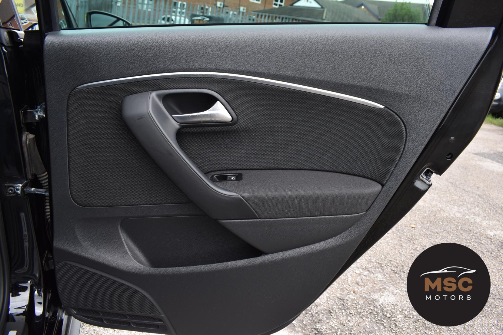 Volkswagen Polo view 56
