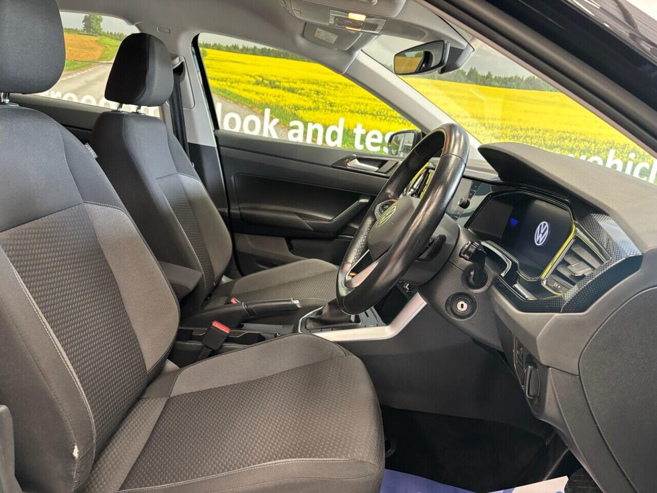 Volkswagen Polo view 12