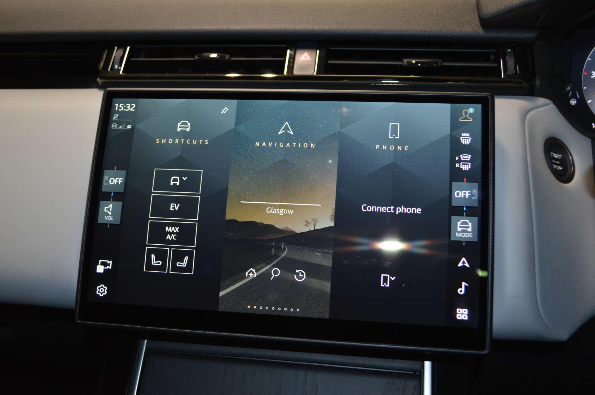 Land Rover Range Rover Velar view 18
