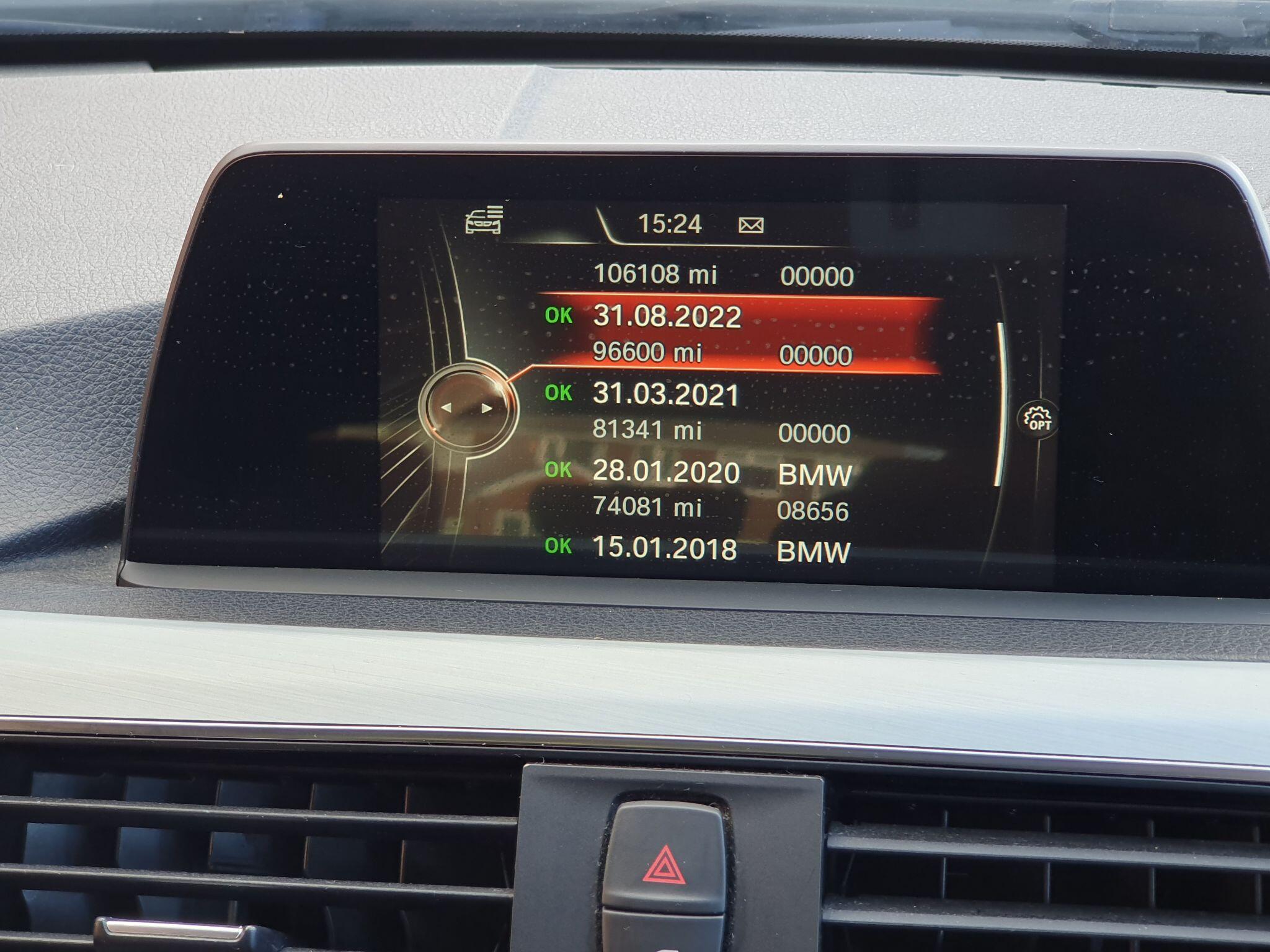 BMW 3 Series view 40