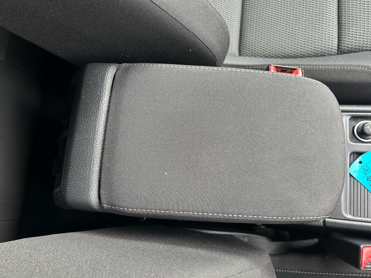 Volkswagen Golf view 32