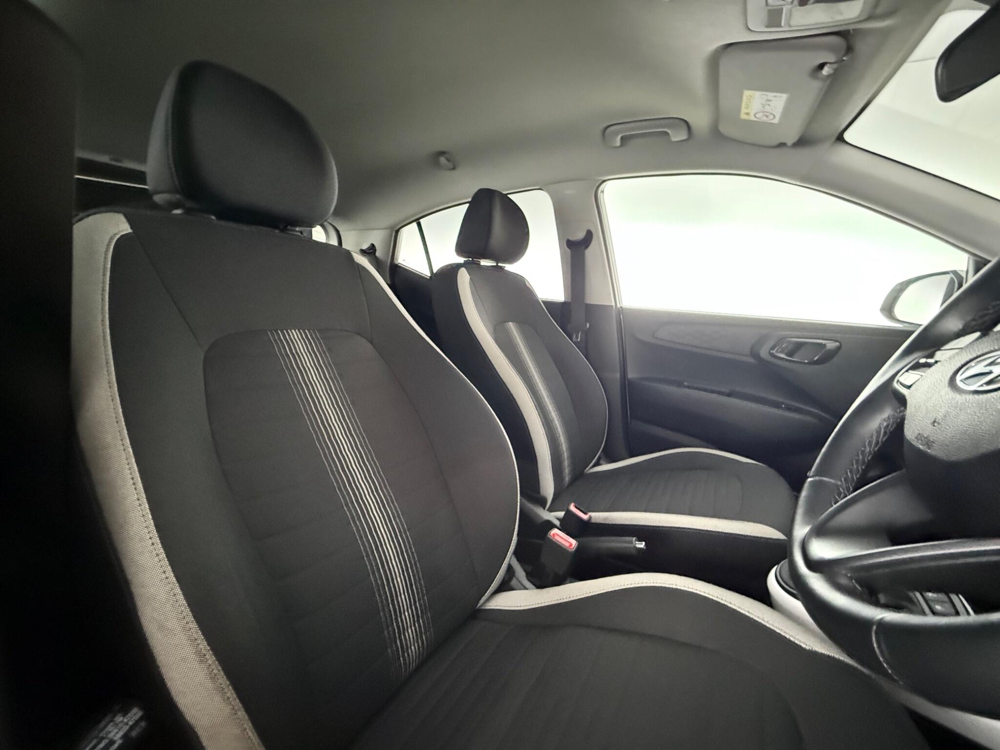 Hyundai i10 view 30