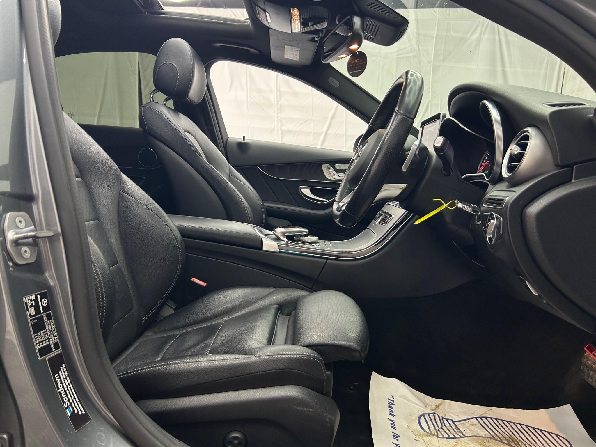 Mercedes-Benz C Class view 22