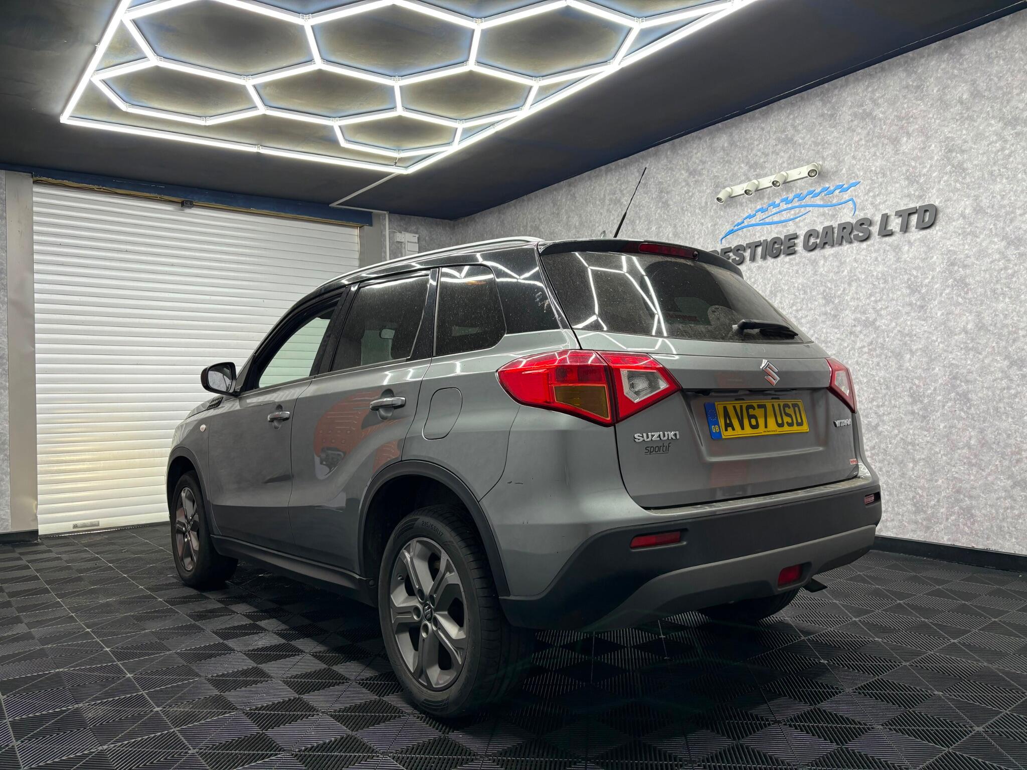 Suzuki Vitara view 6
