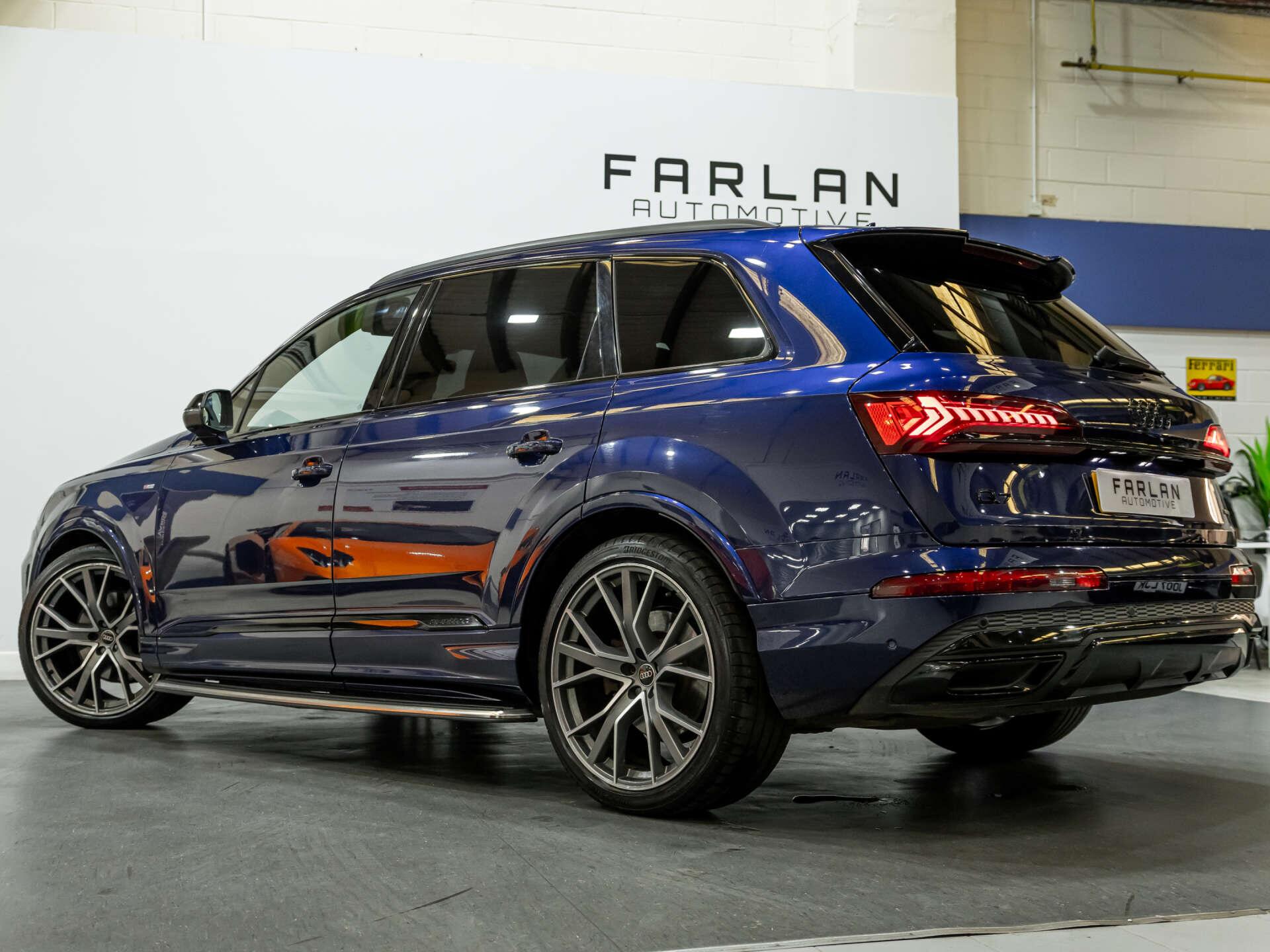 Audi Q7 view 22