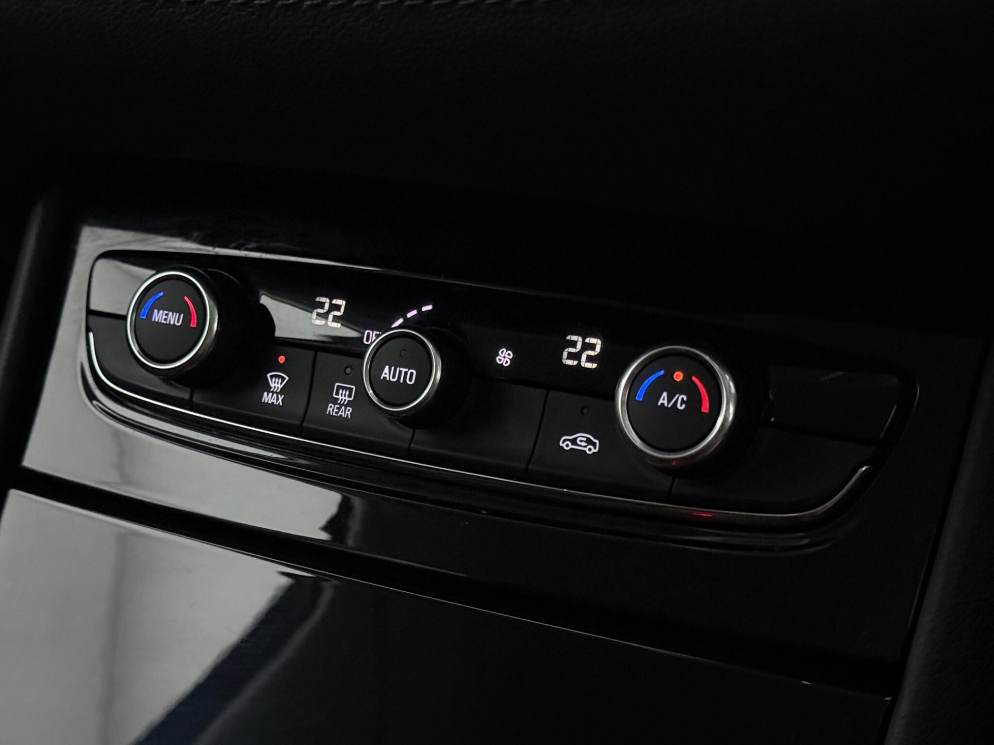 Vauxhall Grandland X view 18