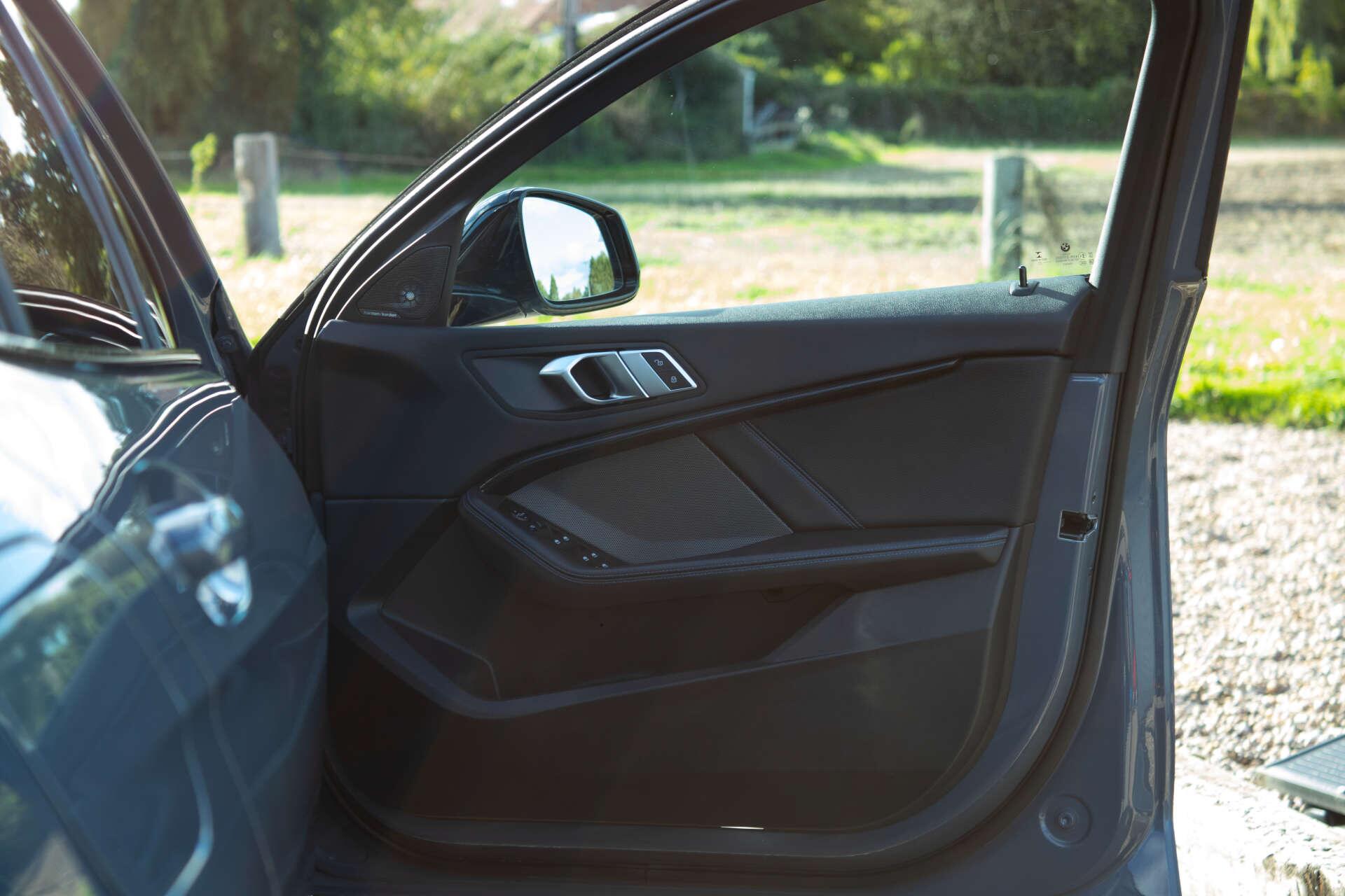 BMW 1 Series view 41