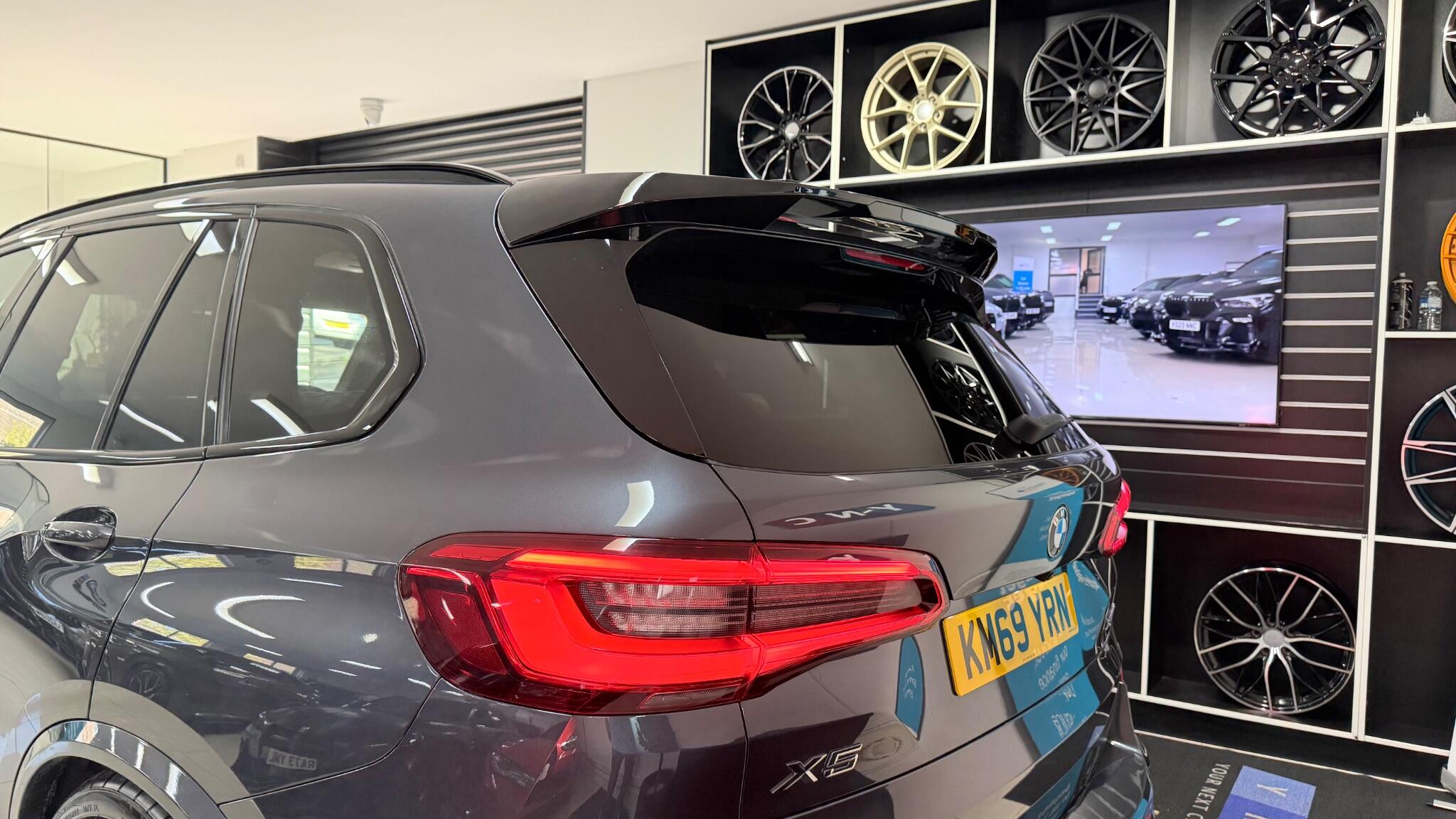 BMW X5 view 45