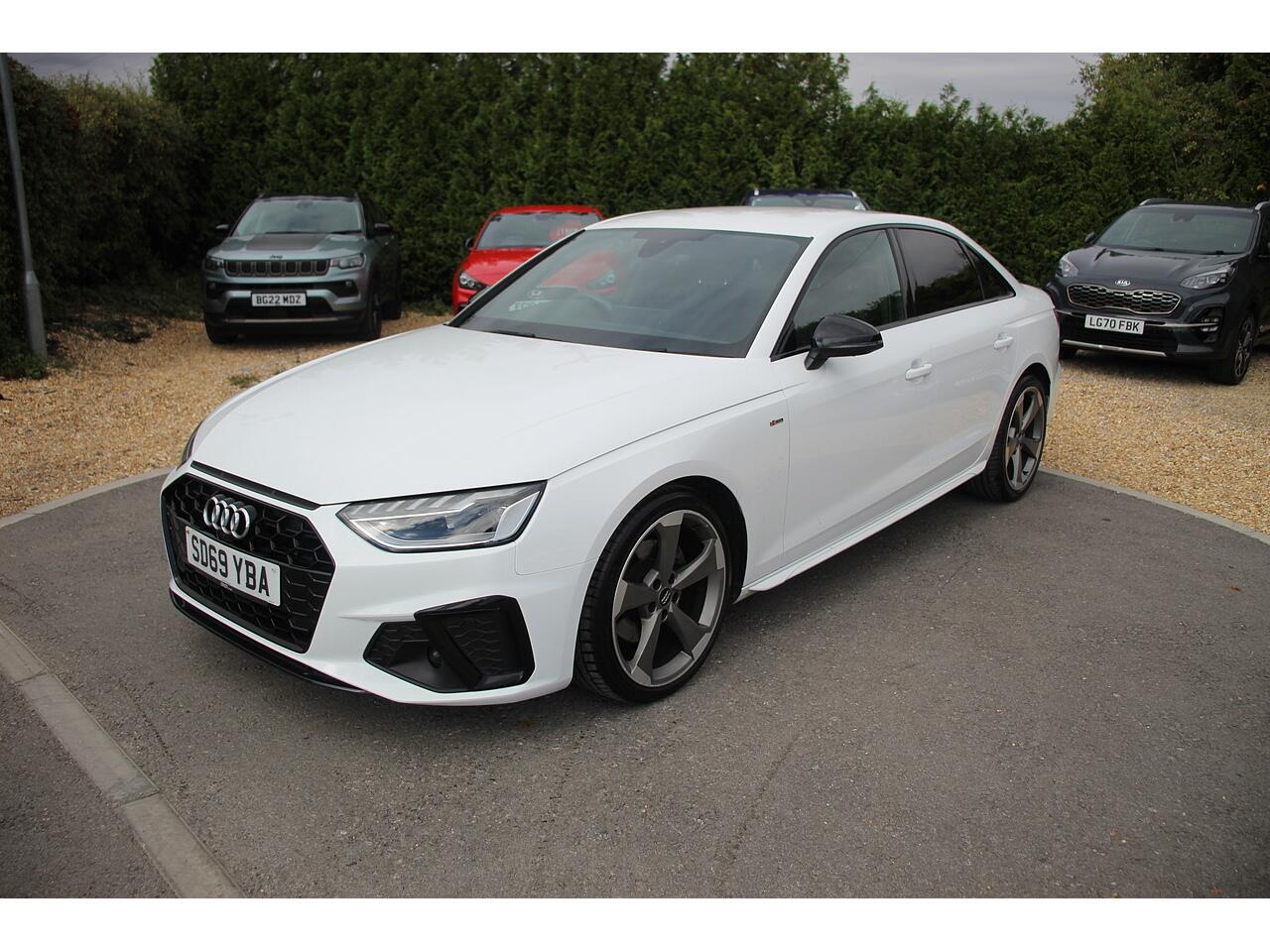 Audi A4 view 5