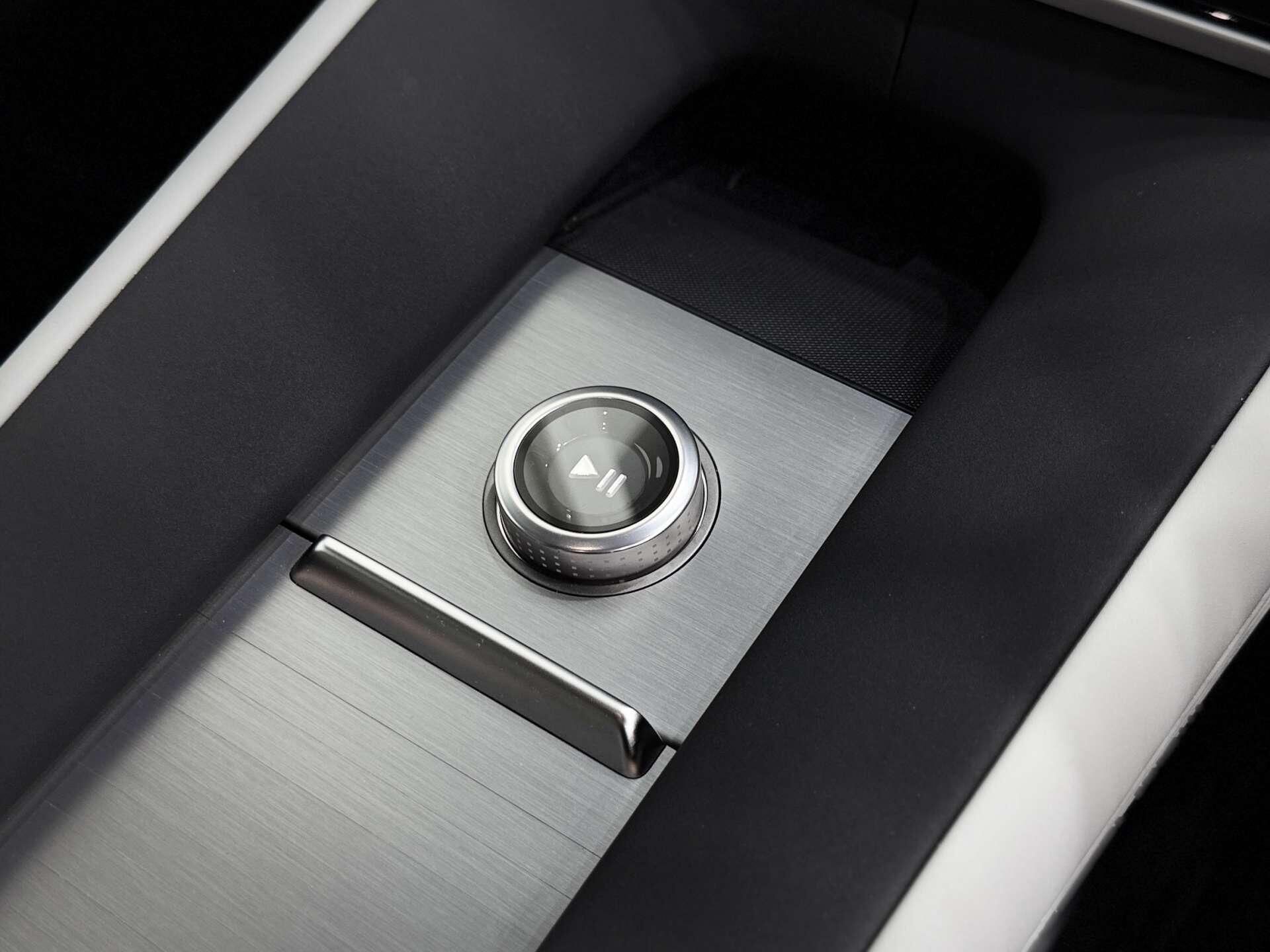 Polestar 4 view 46