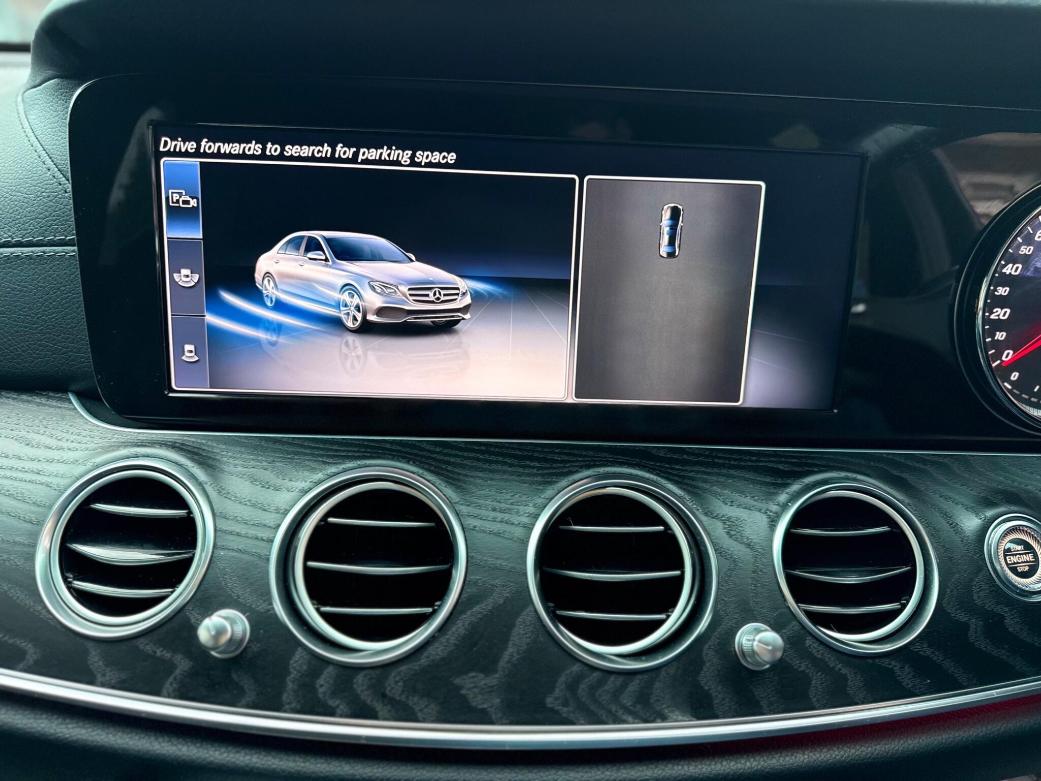 Mercedes-Benz E-Class view 26