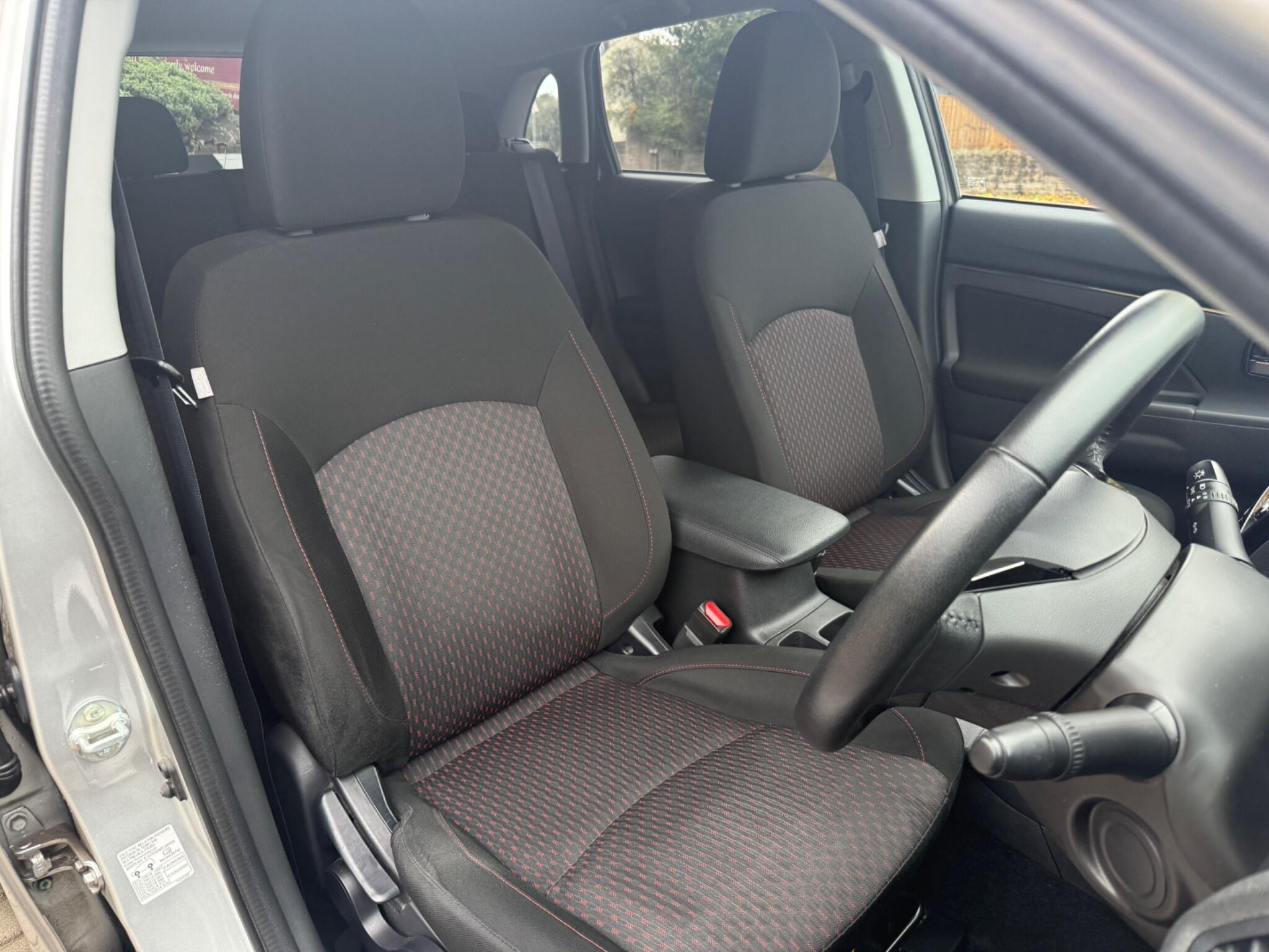2018 Mitsubishi ASX image 12