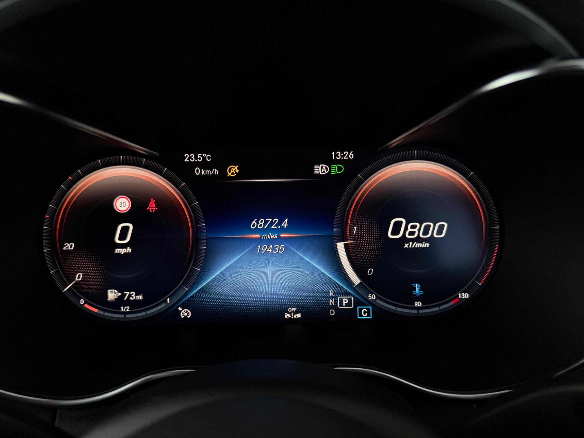 Mercedes-Benz C-Class view 18