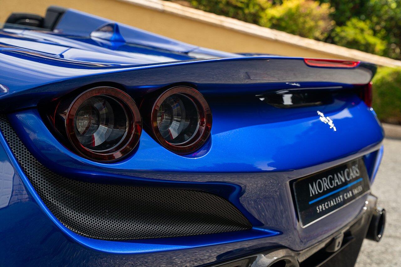 Ferrari F8 Tributo view 23