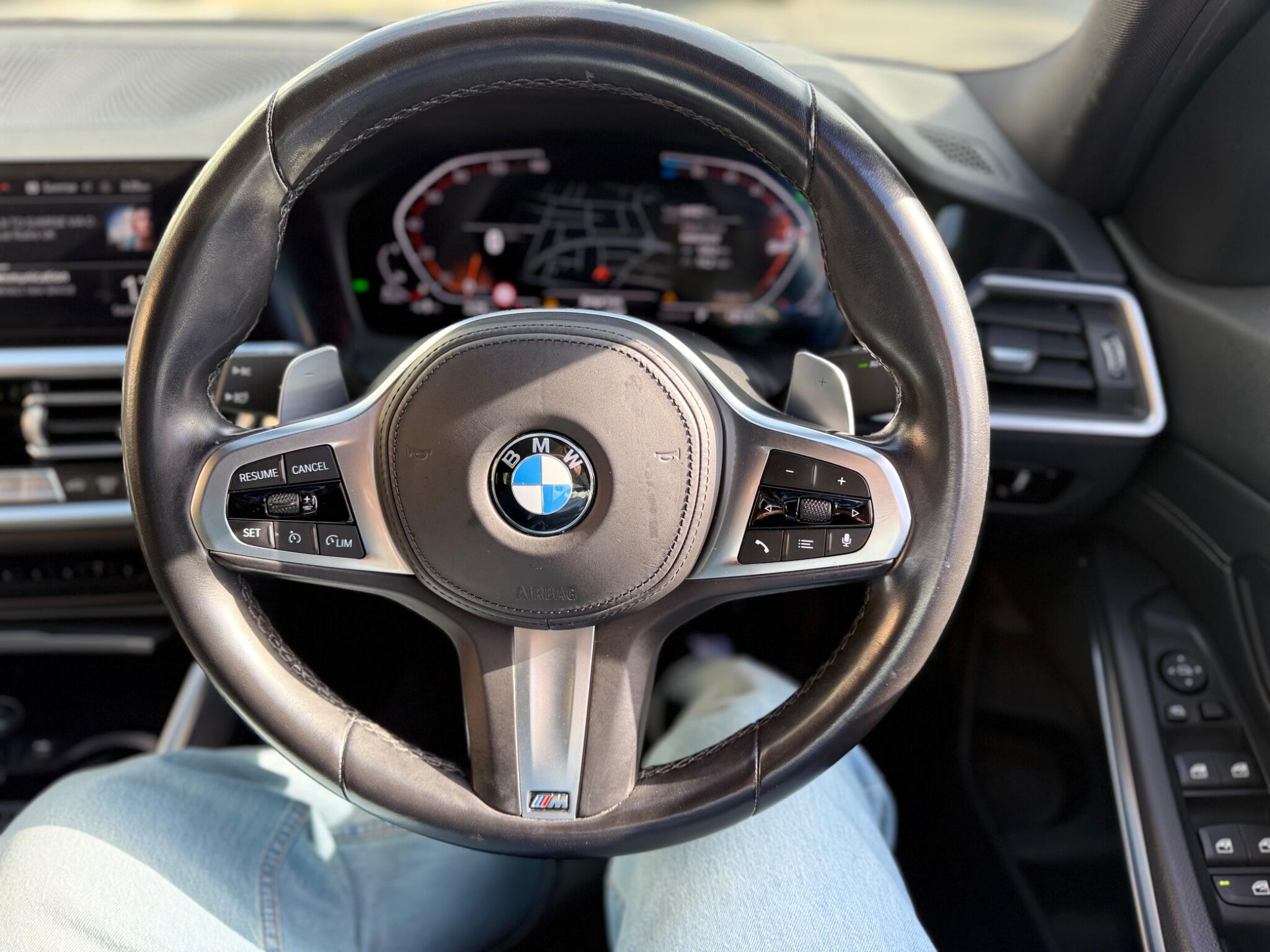 BMW 3 Series view 32