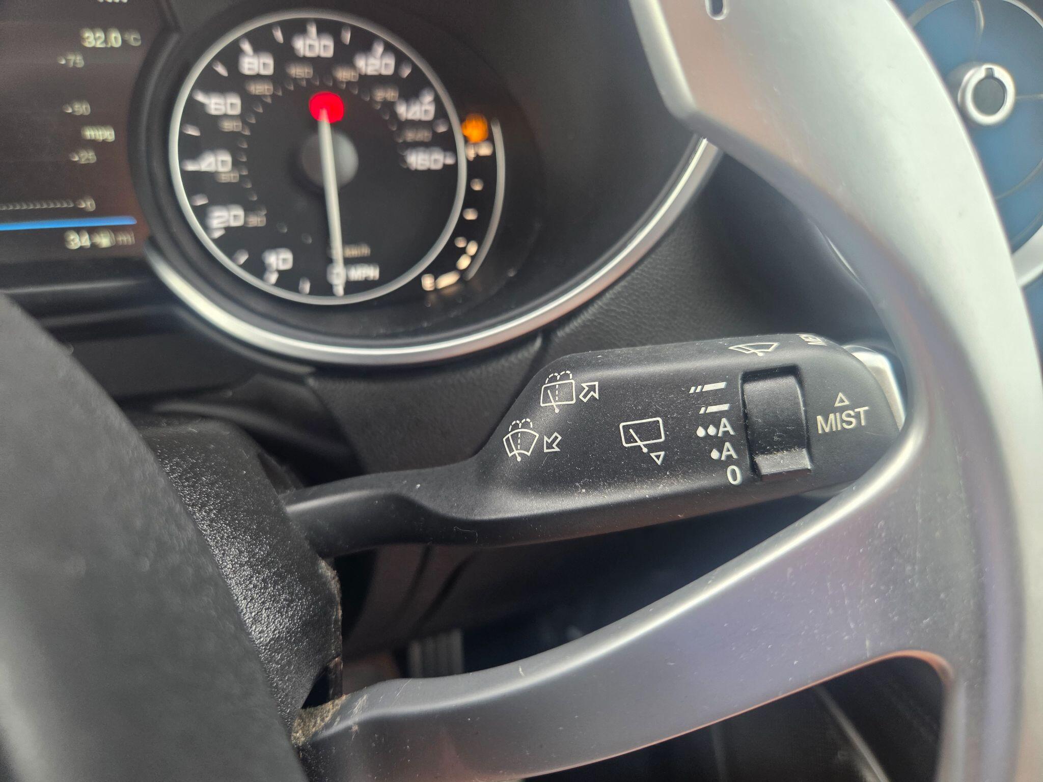 Alfa Romeo Stelvio view 19