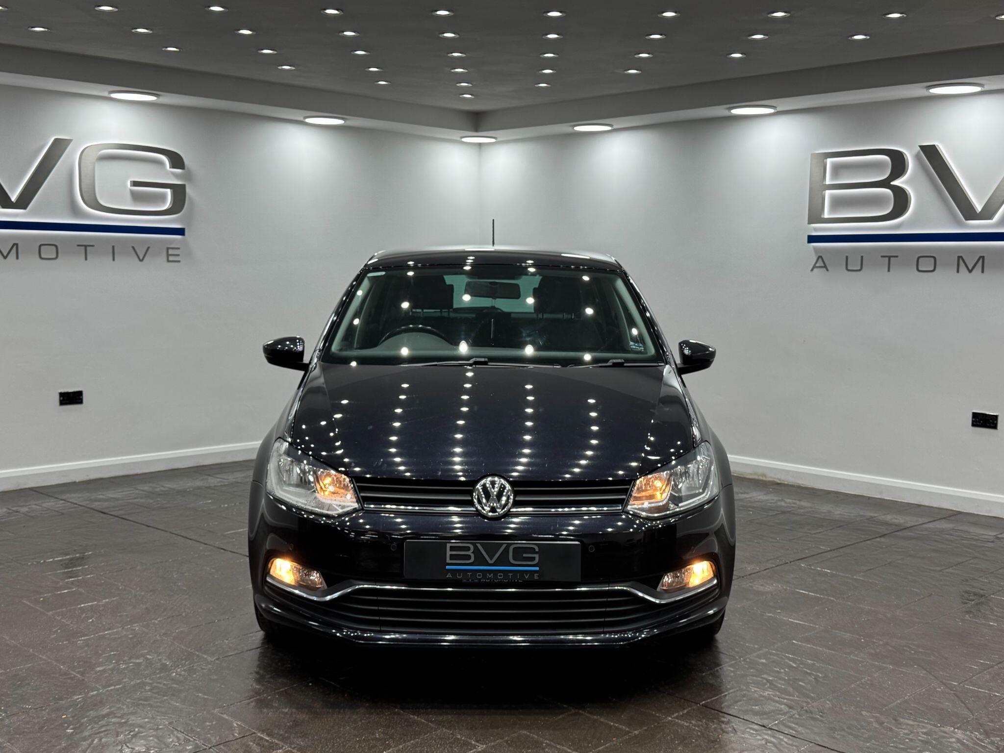 Volkswagen Polo view 4