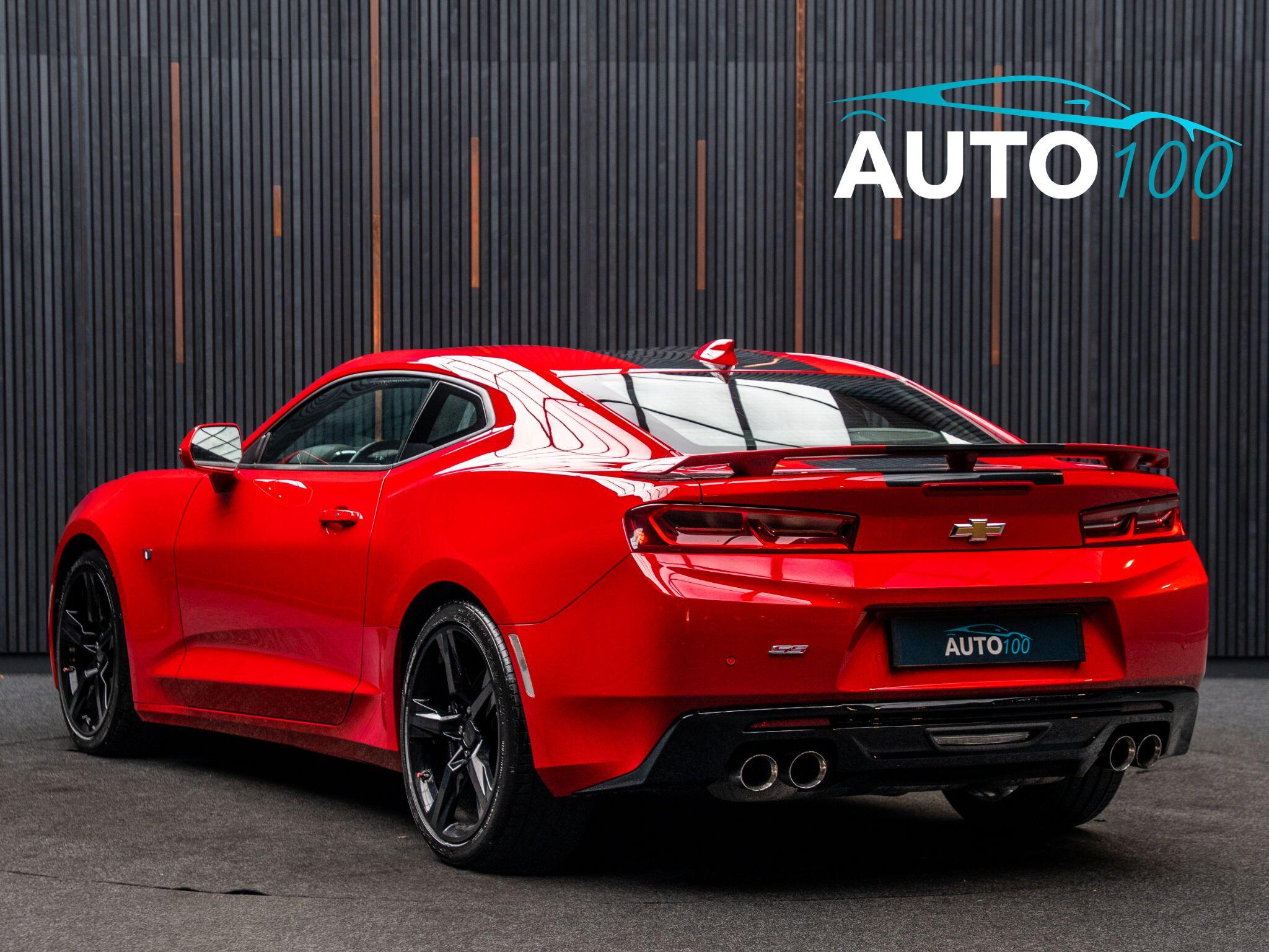 Chevrolet Camaro view 3