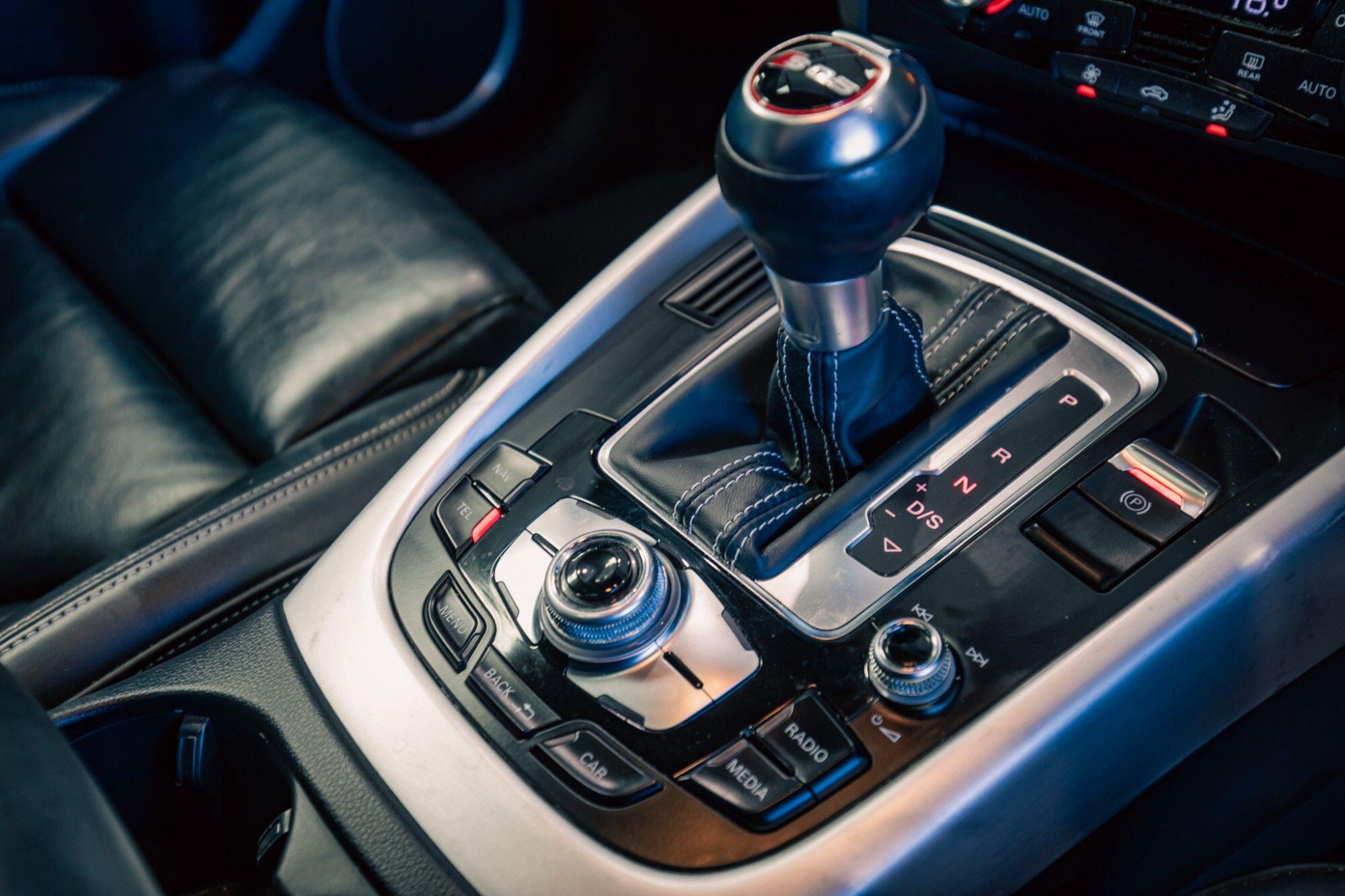 Audi SQ5 view 20