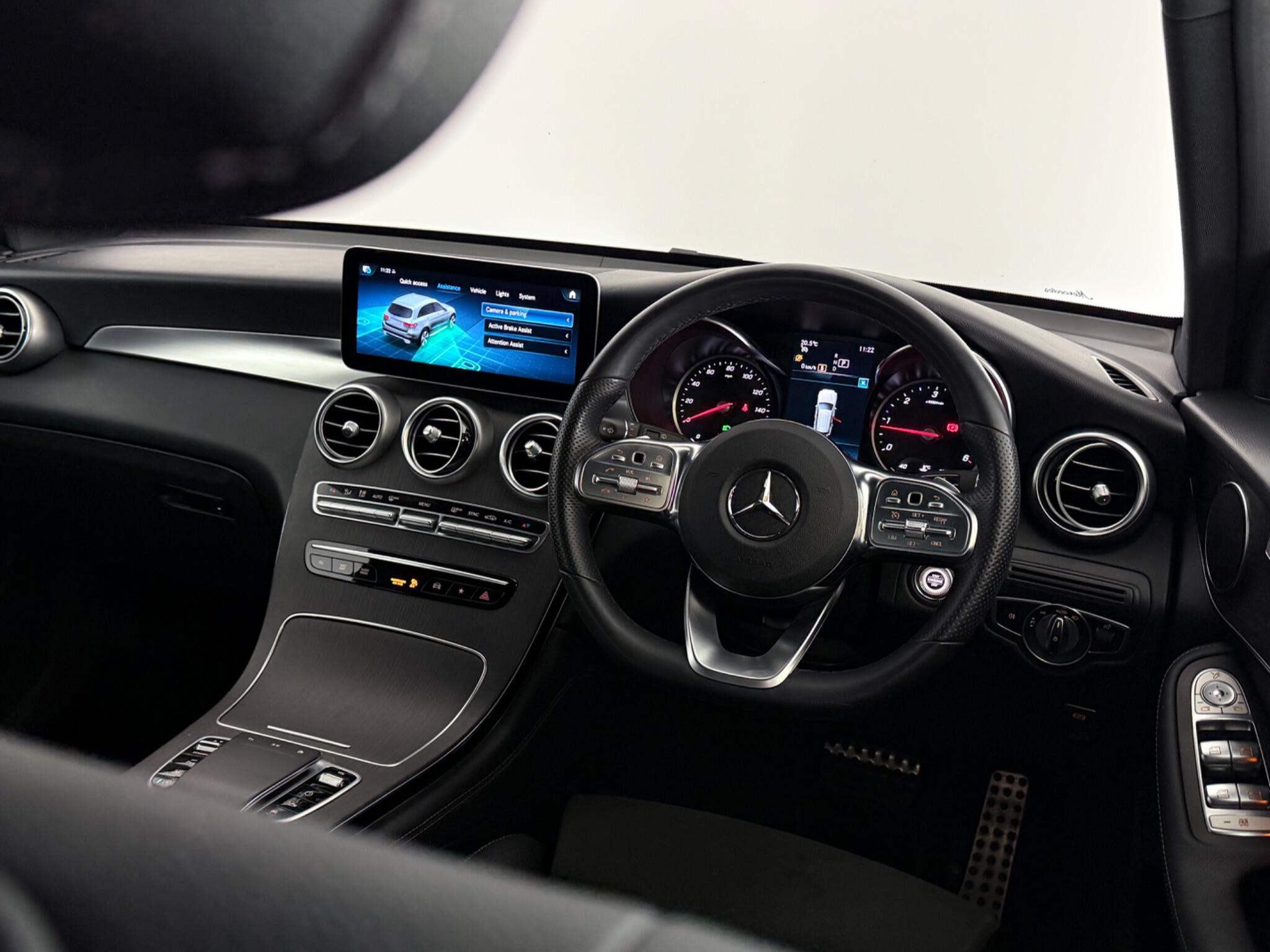 Mercedes-Benz GLC view 15