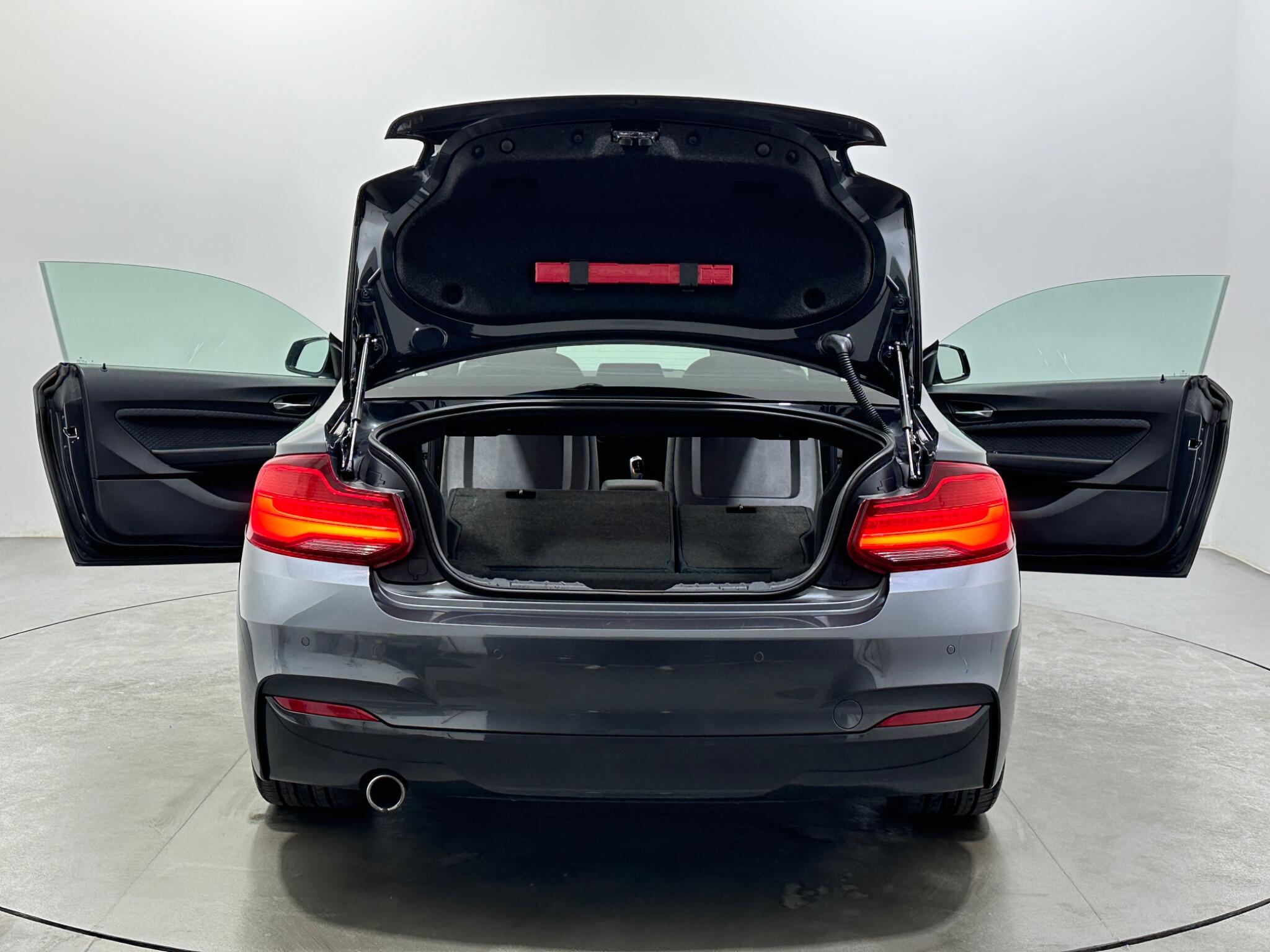 BMW 2 Series view 41