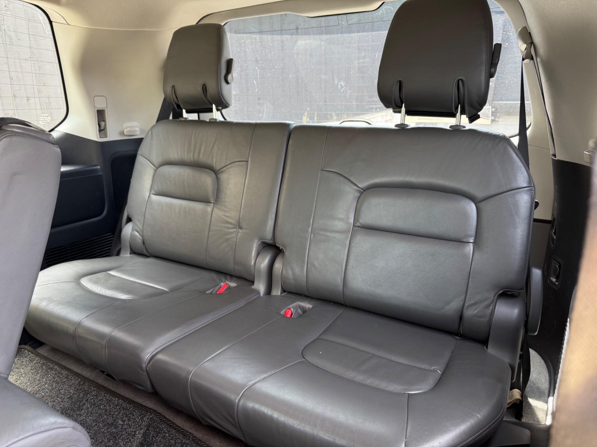 Toyota Land Cruiser view 18
