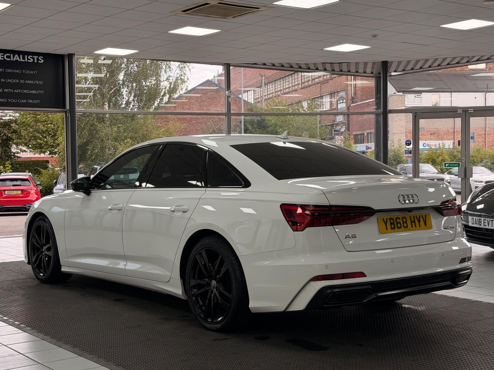 Audi A6 view 6