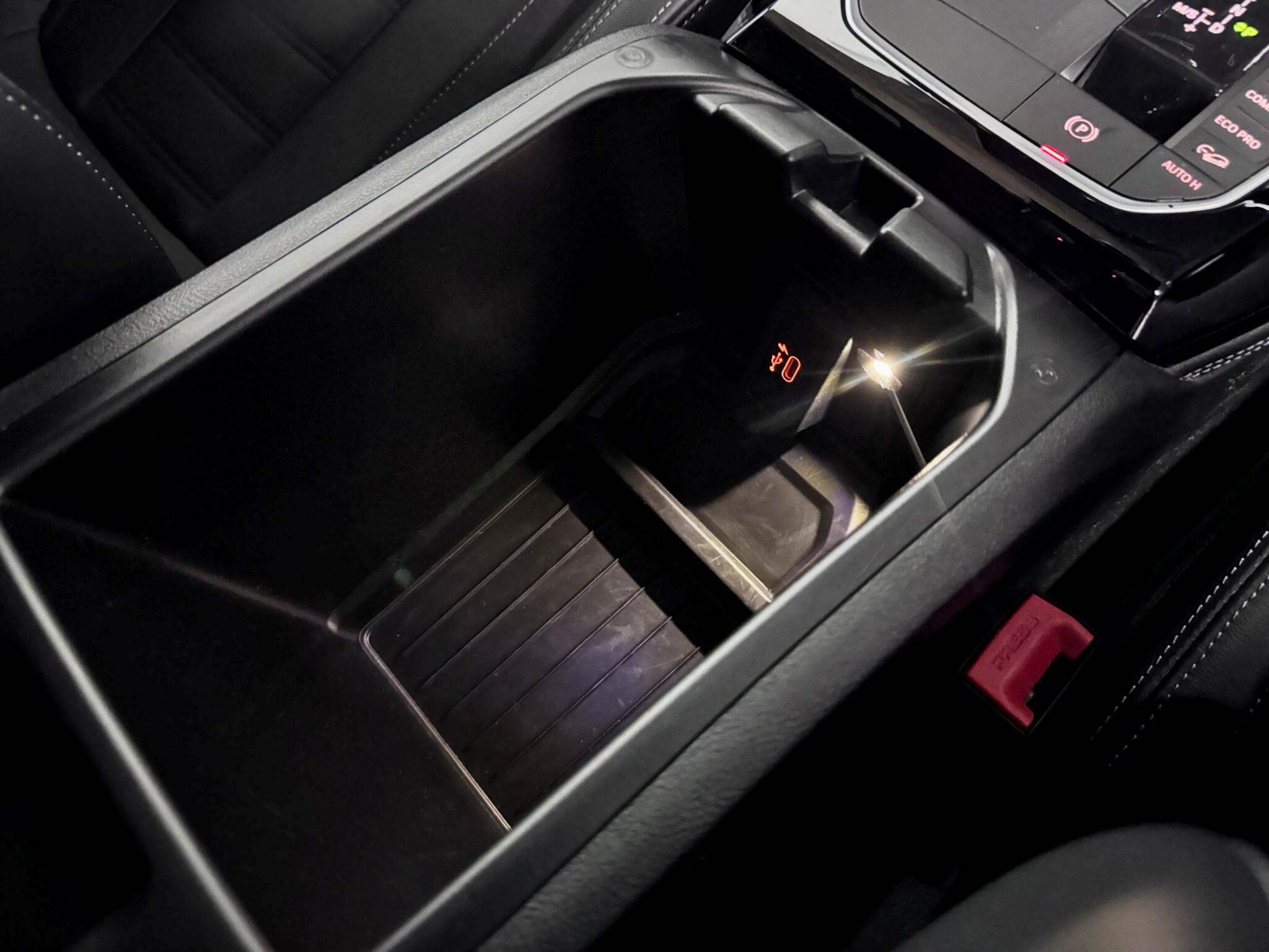 BMW X4 view 28
