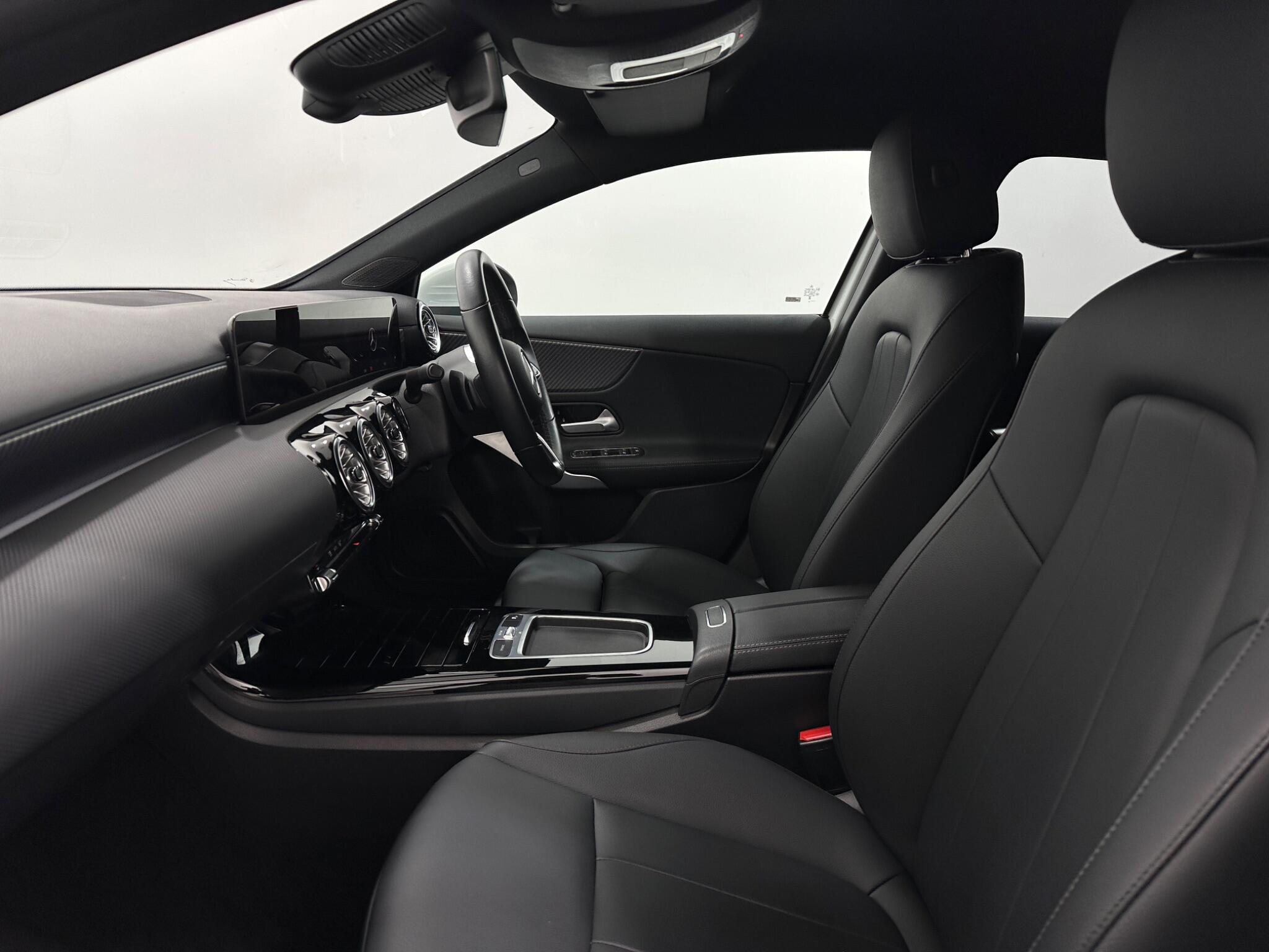 Mercedes-Benz A-Class view 35