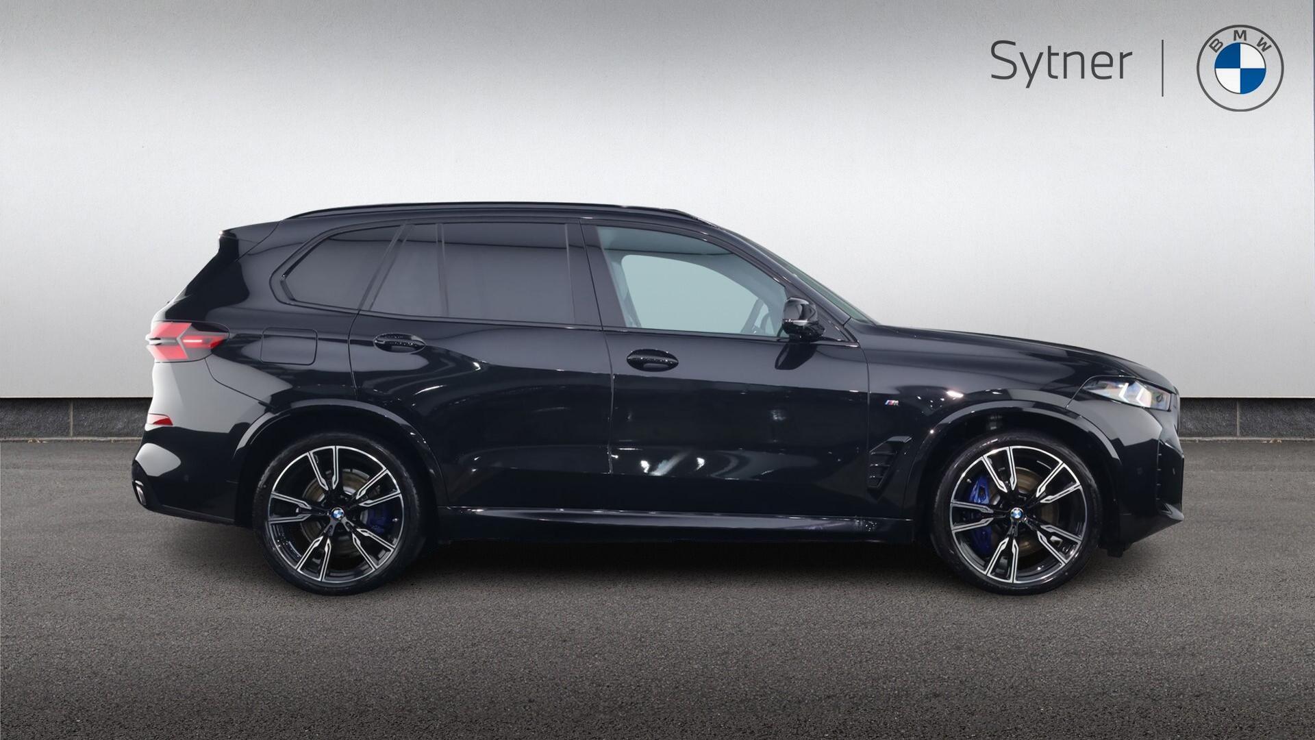 BMW X5 view 3