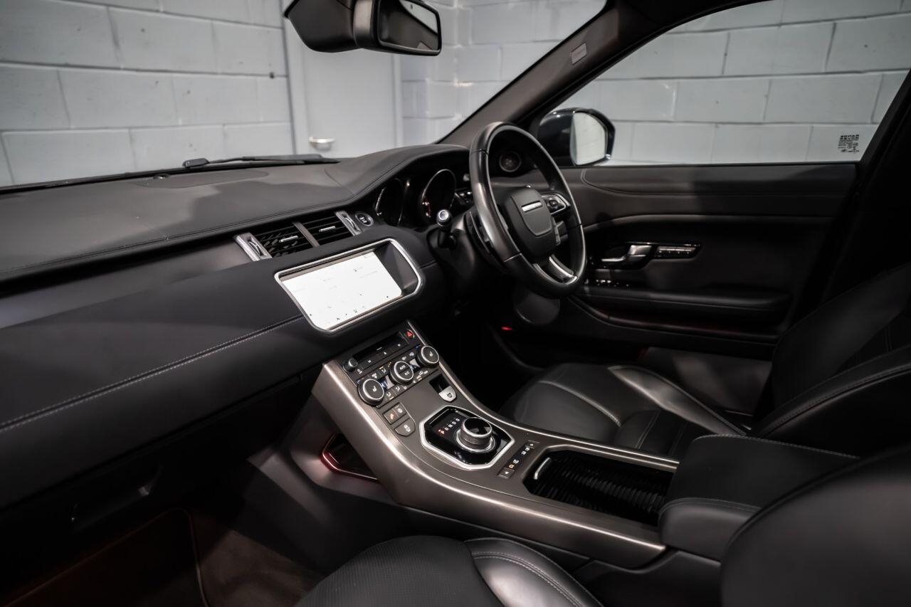 Land Rover Range Rover Evoque view 15