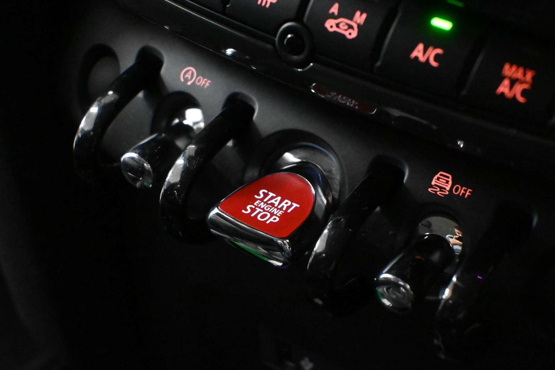 Mini Countryman view 25