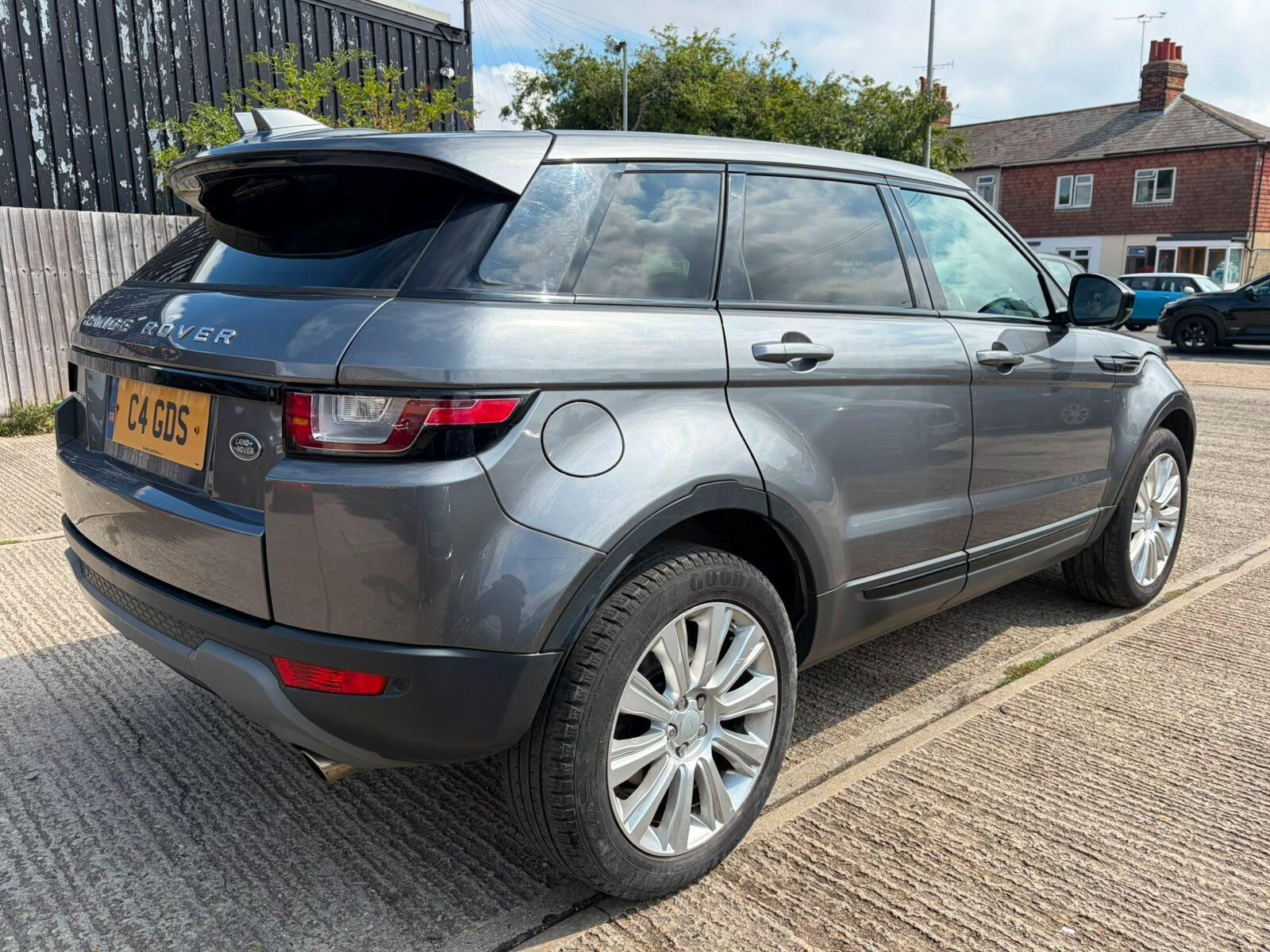 Land Rover Range Rover Evoque view 8