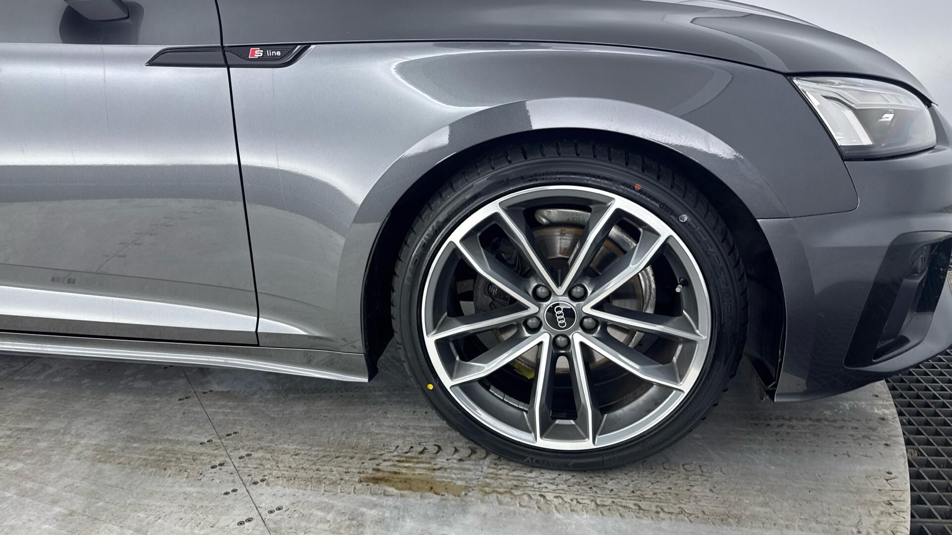 Audi A5 view 21
