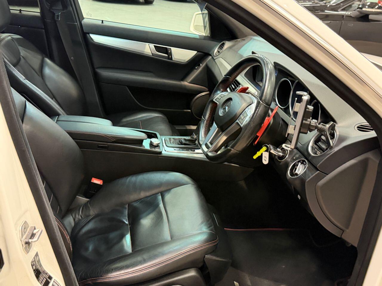 Mercedes-Benz C-Class view 15