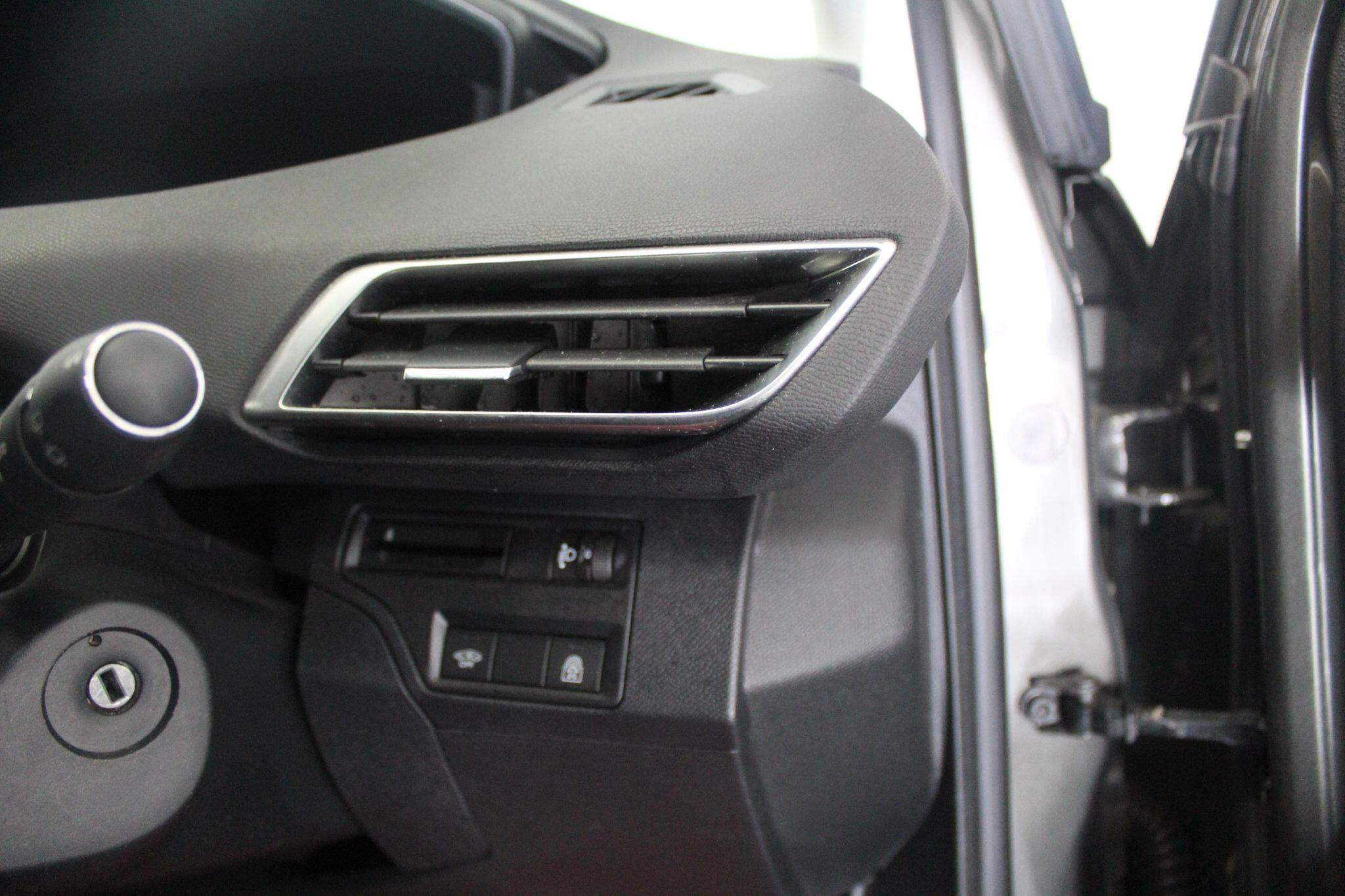 Peugeot 3008 view 44