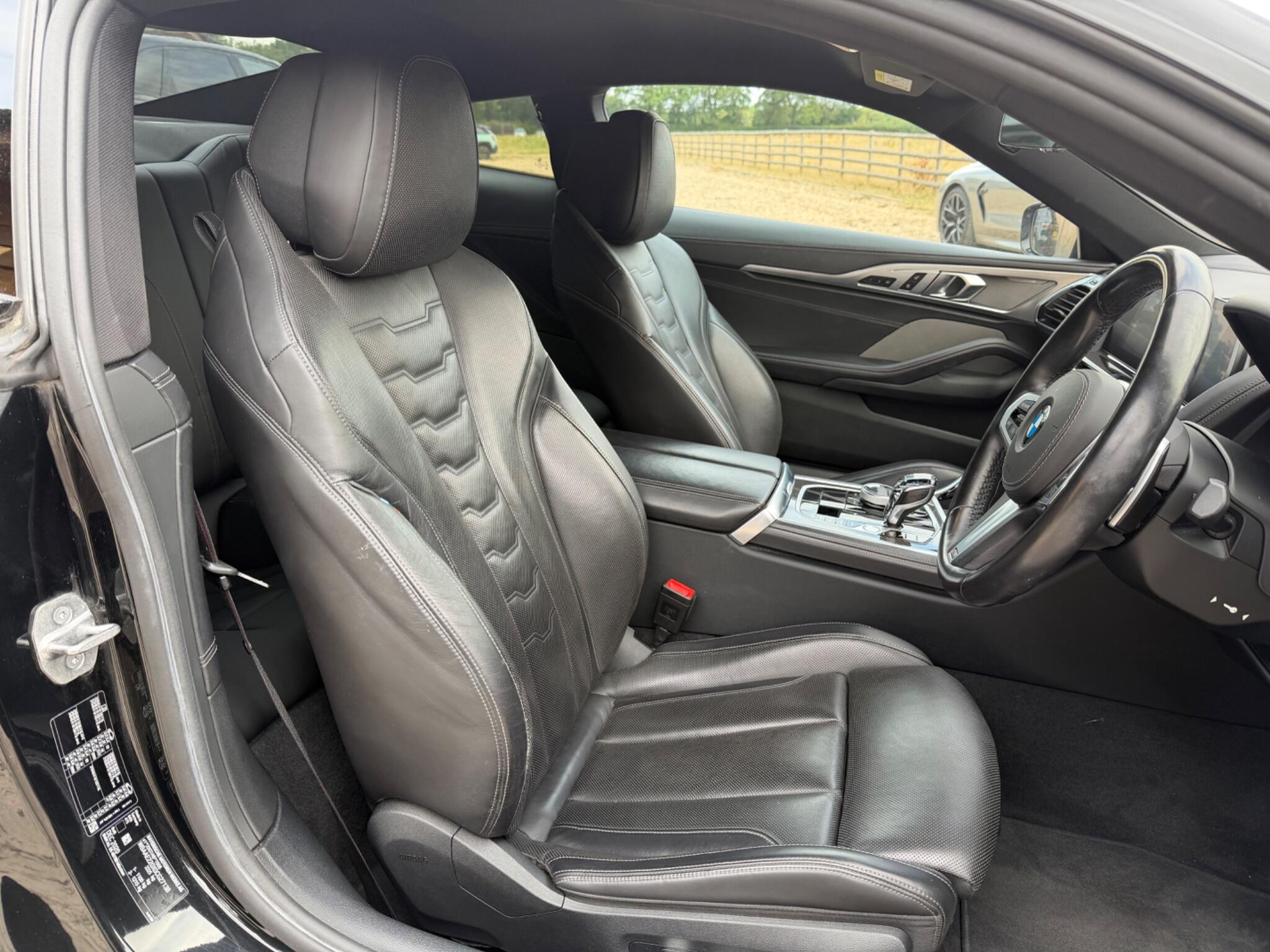 BMW 8 Series view 4