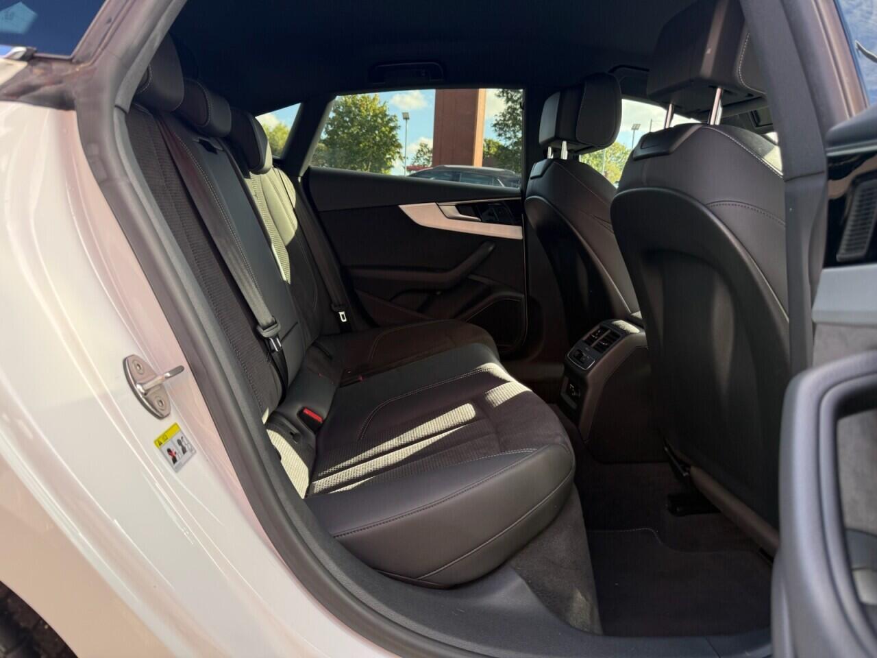 Audi A5 view 45