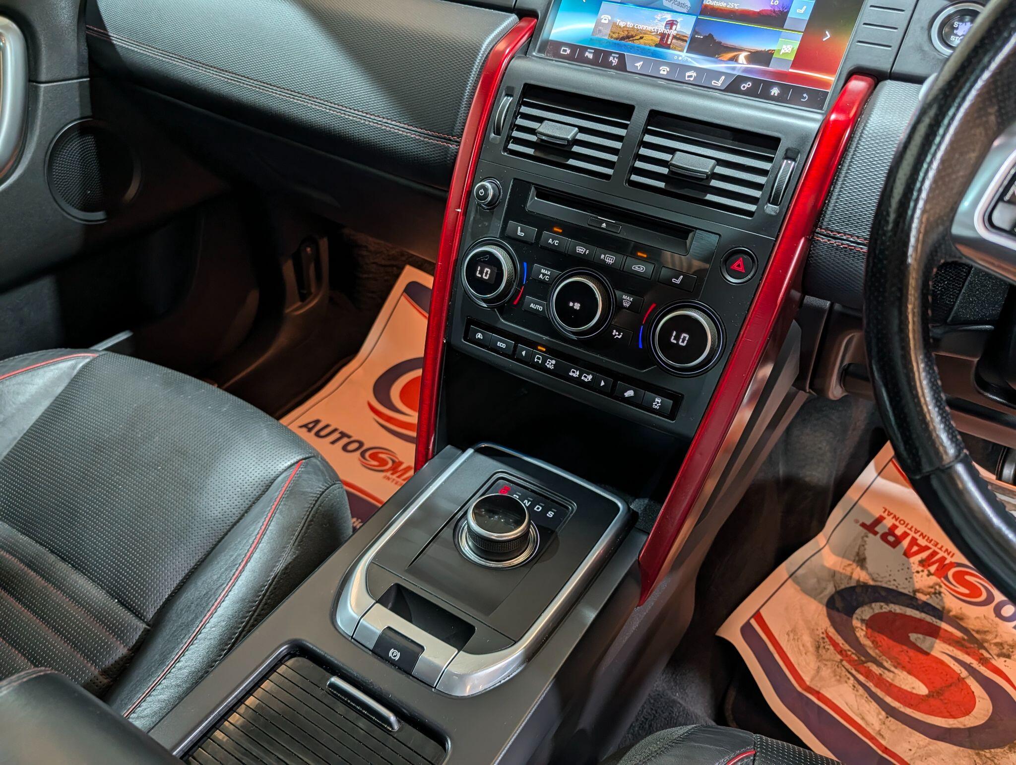 Land Rover Discovery Sport view 17