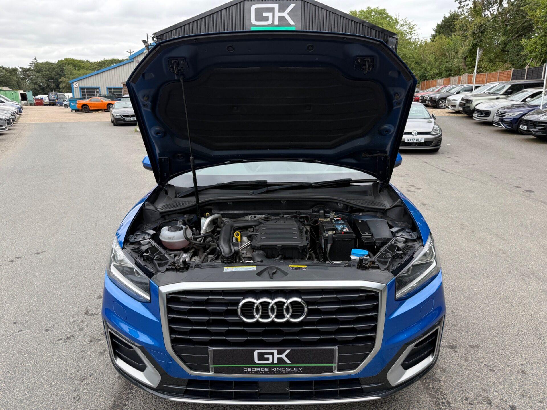 Audi Q2 view 48