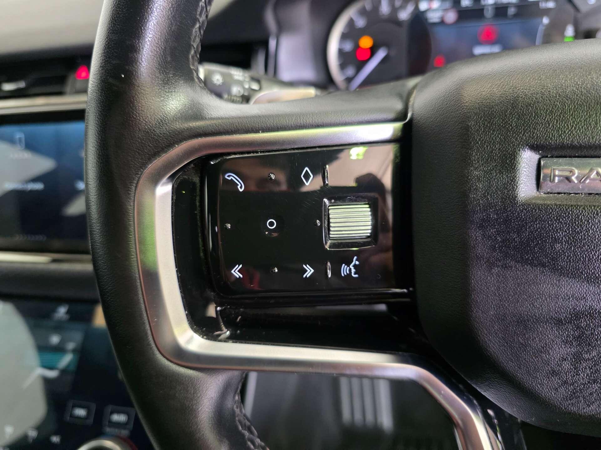 Land Rover Range Rover Evoque view 14