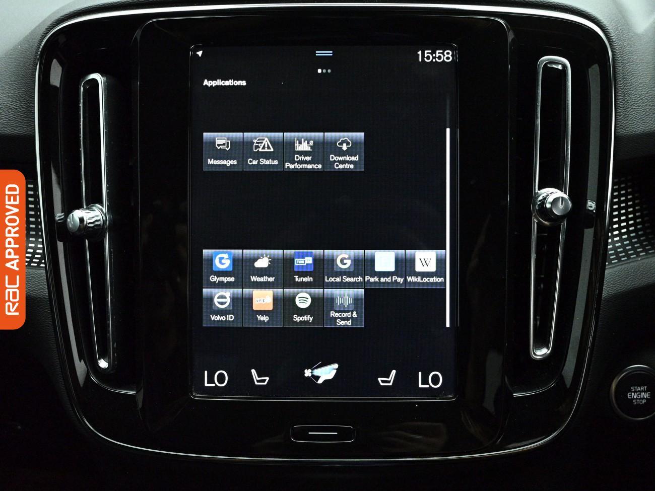 Volvo XC40 view 18