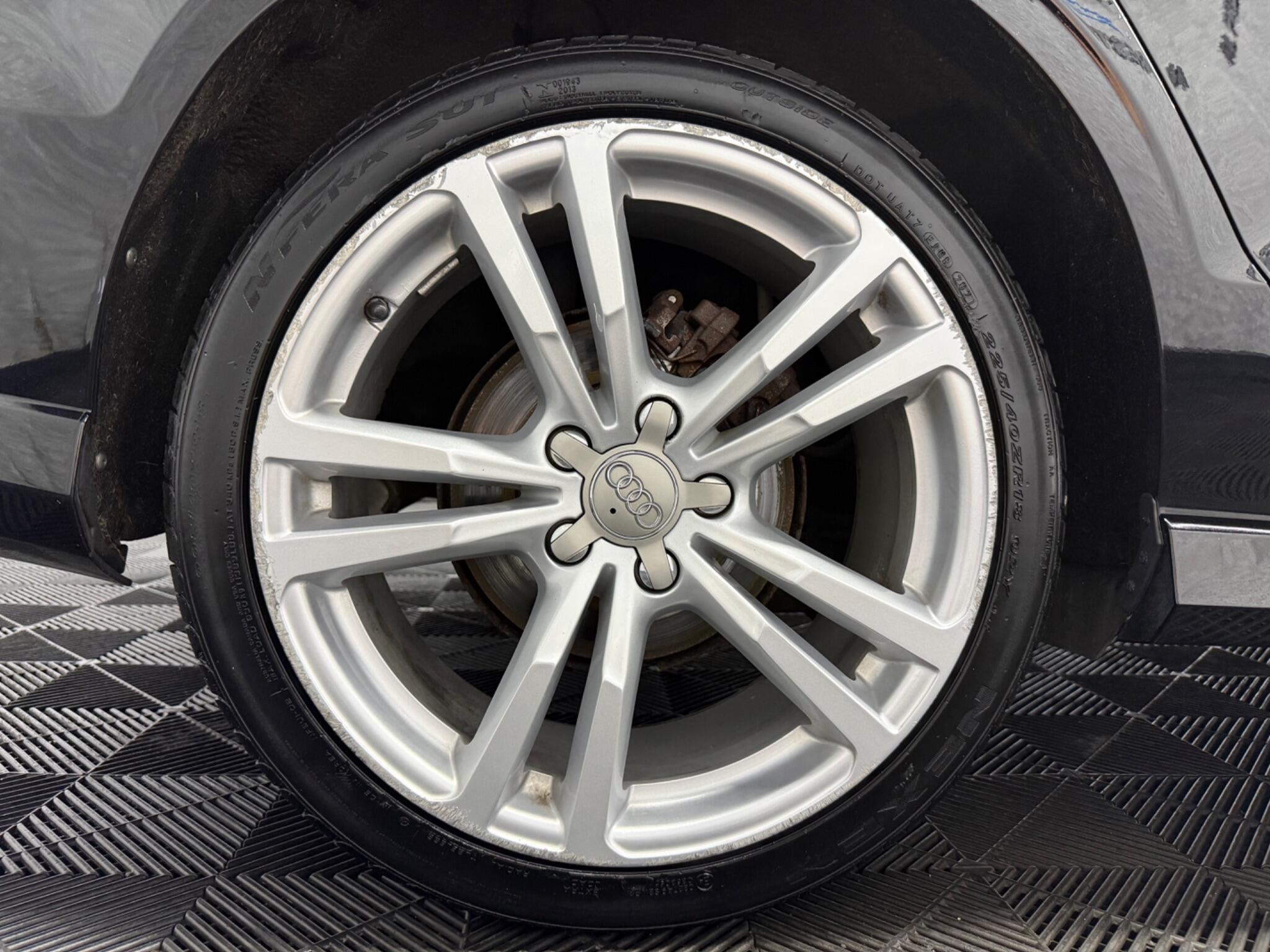 Audi A3 view 25