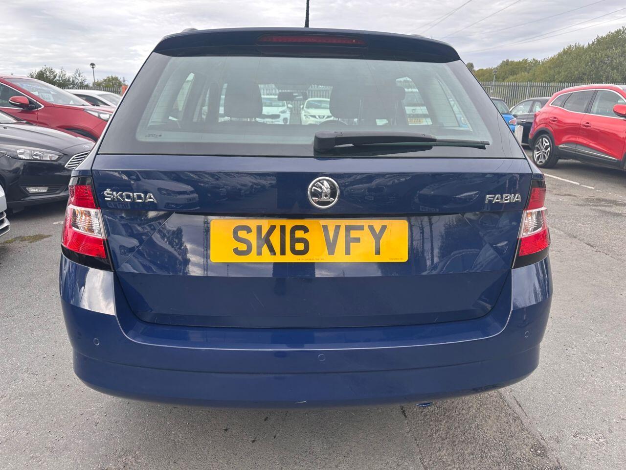 Skoda Fabia view 26