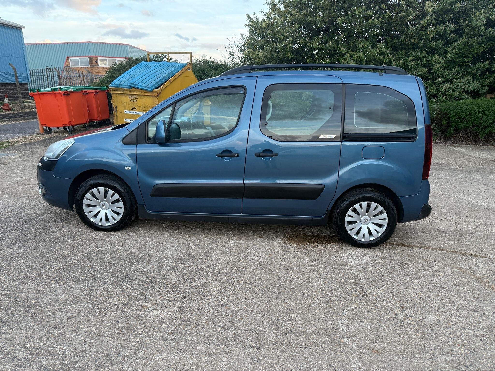 Citroen Berlingo view 4