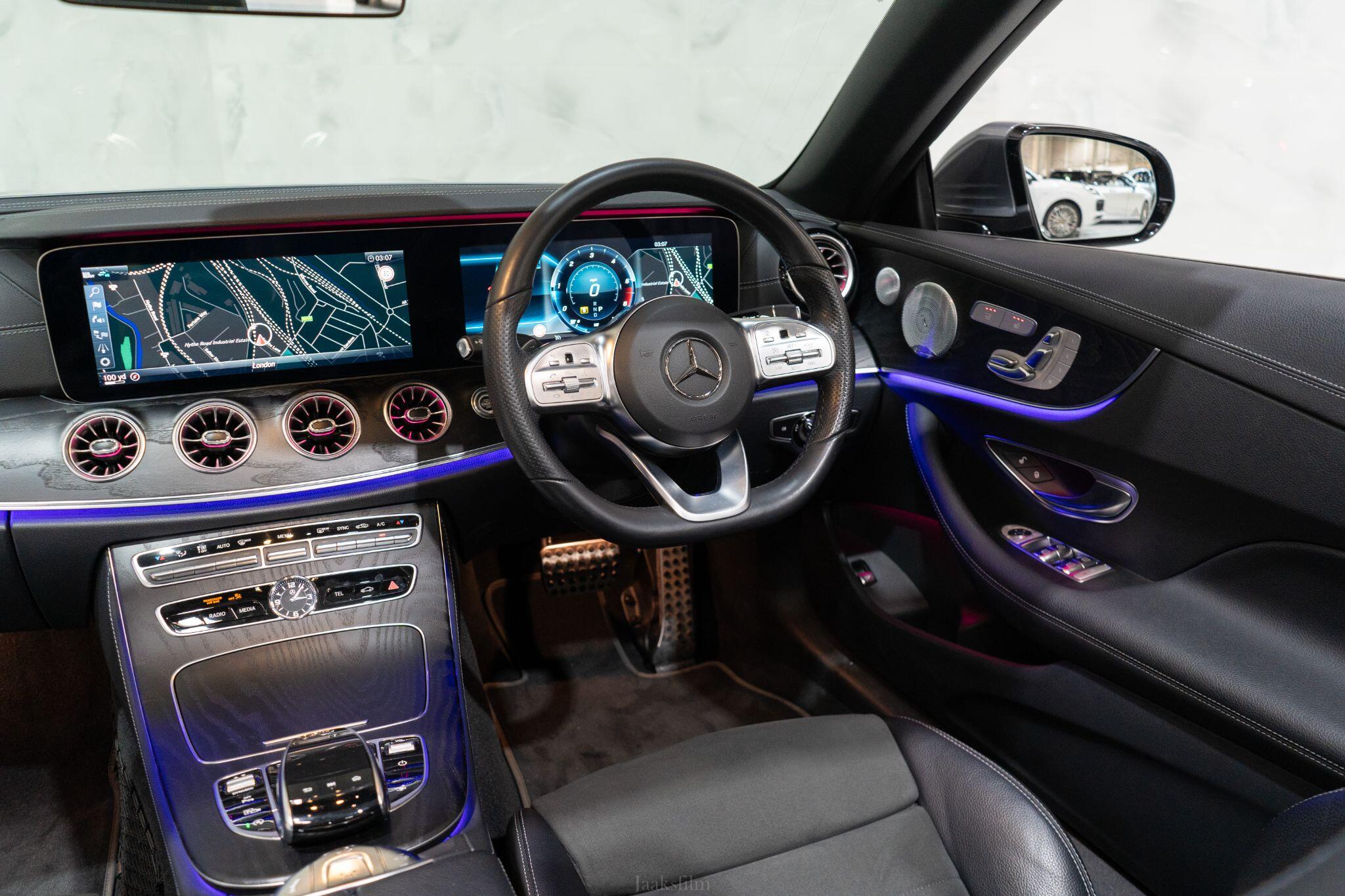 Mercedes-Benz E-Class view 14