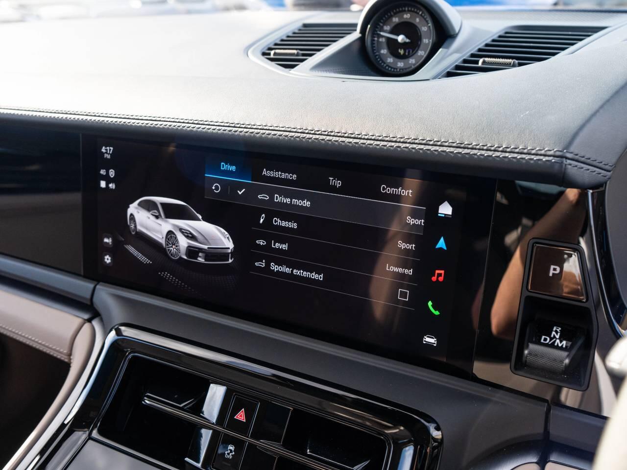 Porsche Panamera view 35