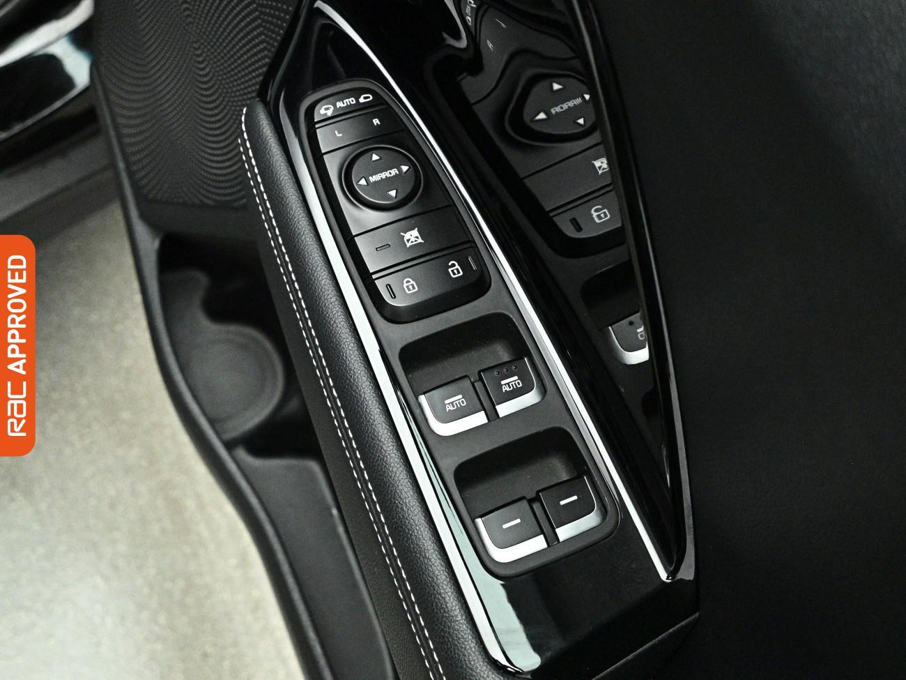 Kia Niro view 30