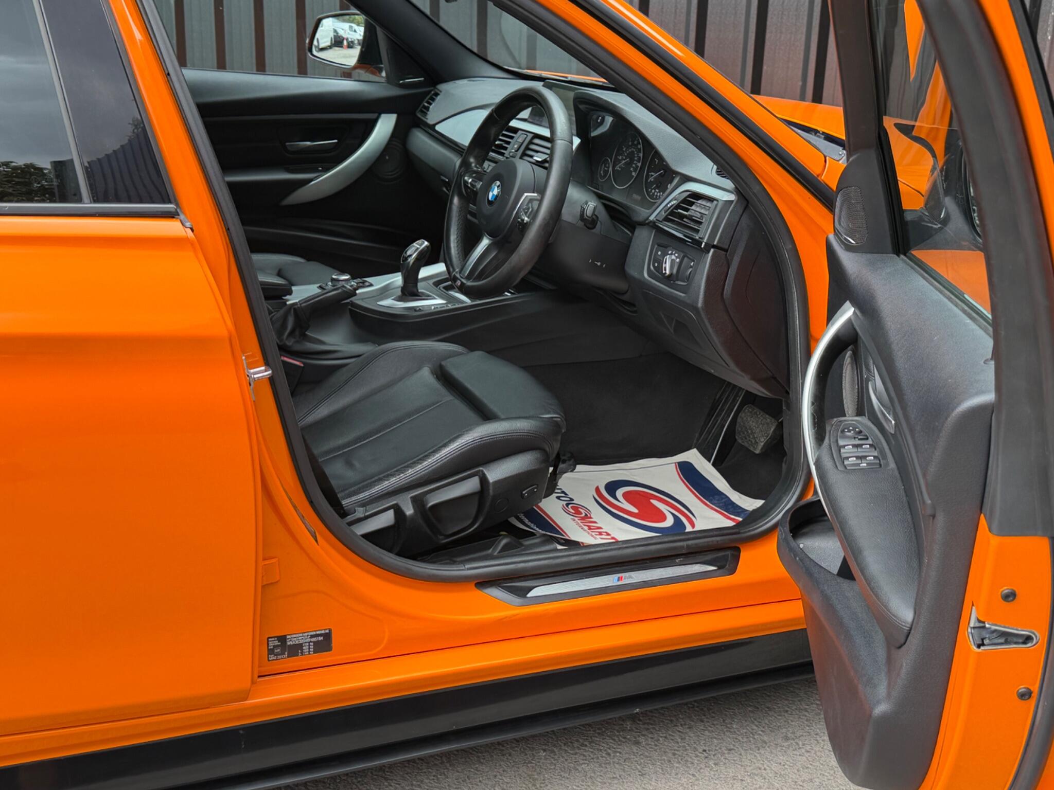 BMW 3 Series view 5