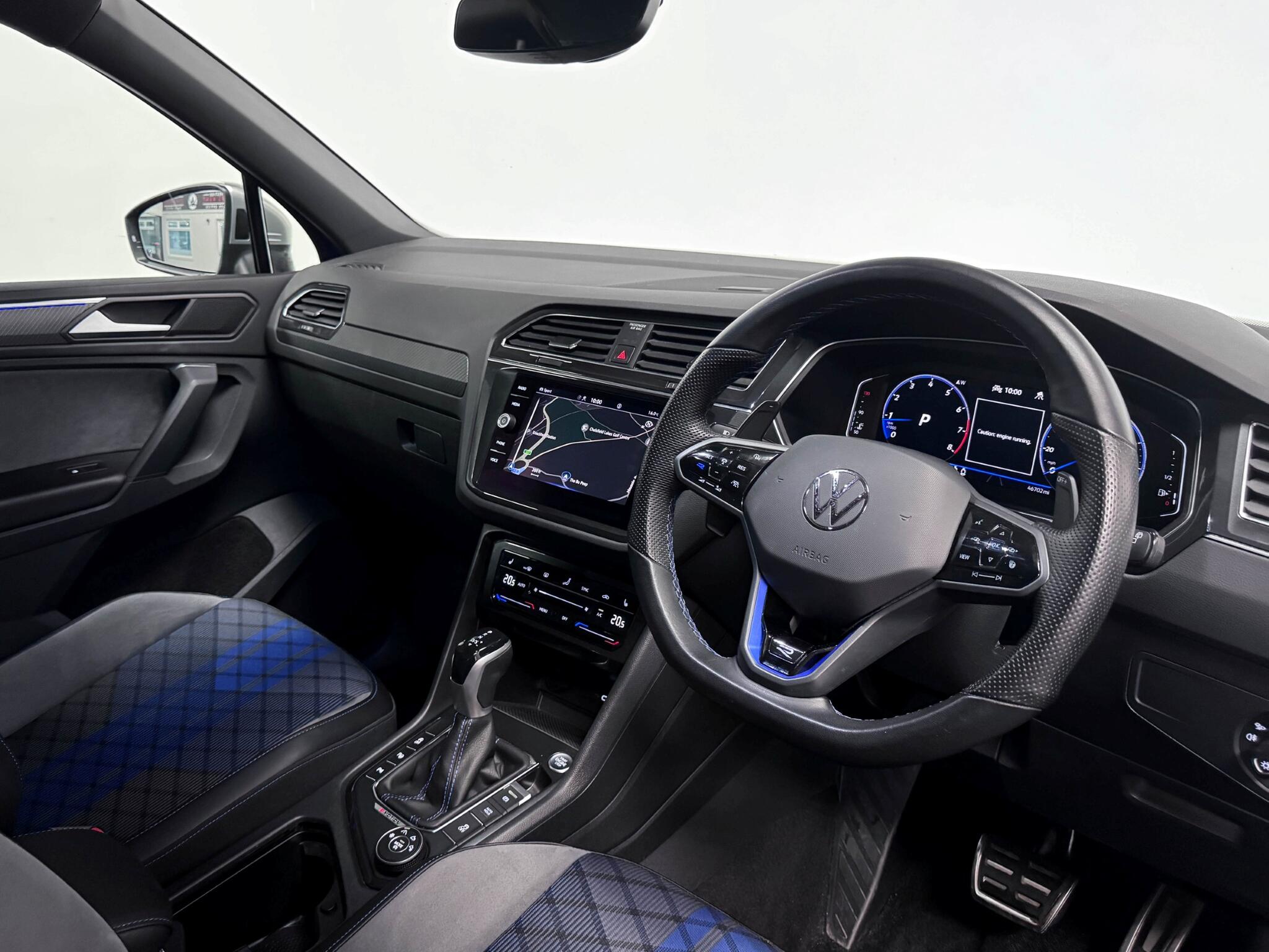 Volkswagen Tiguan view 24